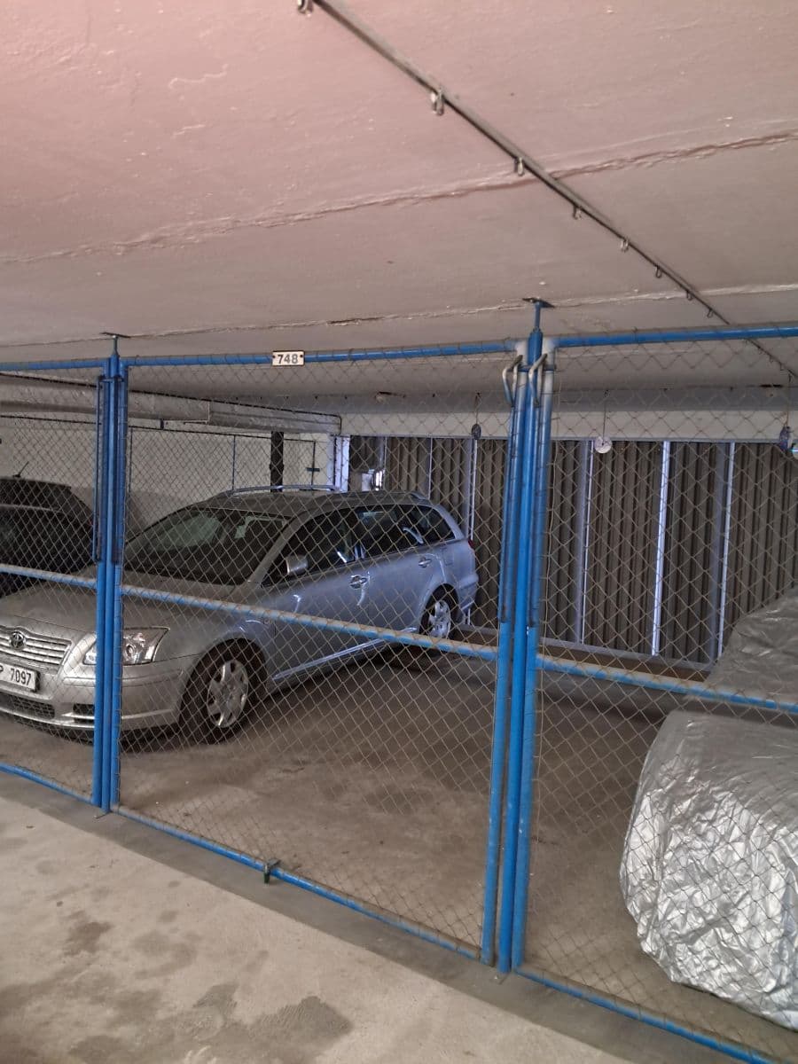 Prenájom garáže 15 m², Milevská, Praha, Praha Prenájom garáže 15 m², Milevská, Praha, Praha