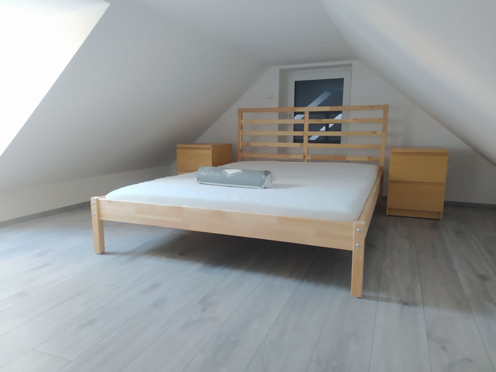 Prenájom bytu 2-izbový 46 m², Čisovická, Mníšek pod Brdy, Středočeský kraj Prenájom bytu 2-izbový 46 m², Čisovická, Mníšek pod Brdy, Středočeský kraj