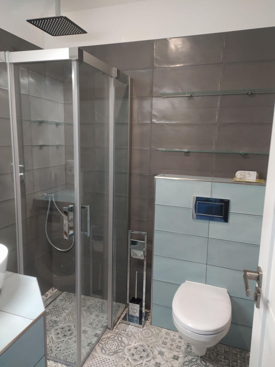 Prenájom bytu 2-izbový 46 m², Čisovická, Mníšek pod Brdy, Středočeský kraj Prenájom bytu 2-izbový 46 m², Čisovická, Mníšek pod Brdy, Středočeský kraj