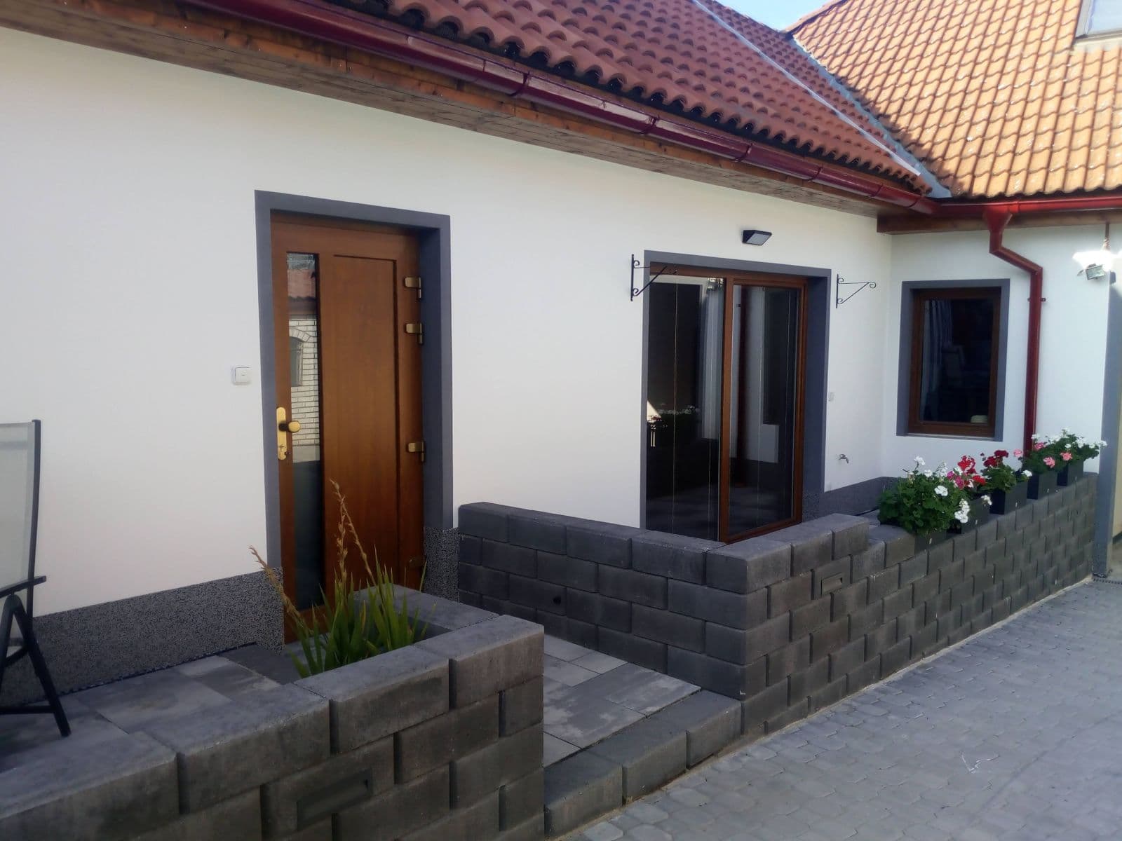 Prenájom bytu 2-izbový 46 m², Čisovická, Mníšek pod Brdy, Středočeský kraj Prenájom bytu 2-izbový 46 m², Čisovická, Mníšek pod Brdy, Středočeský kraj