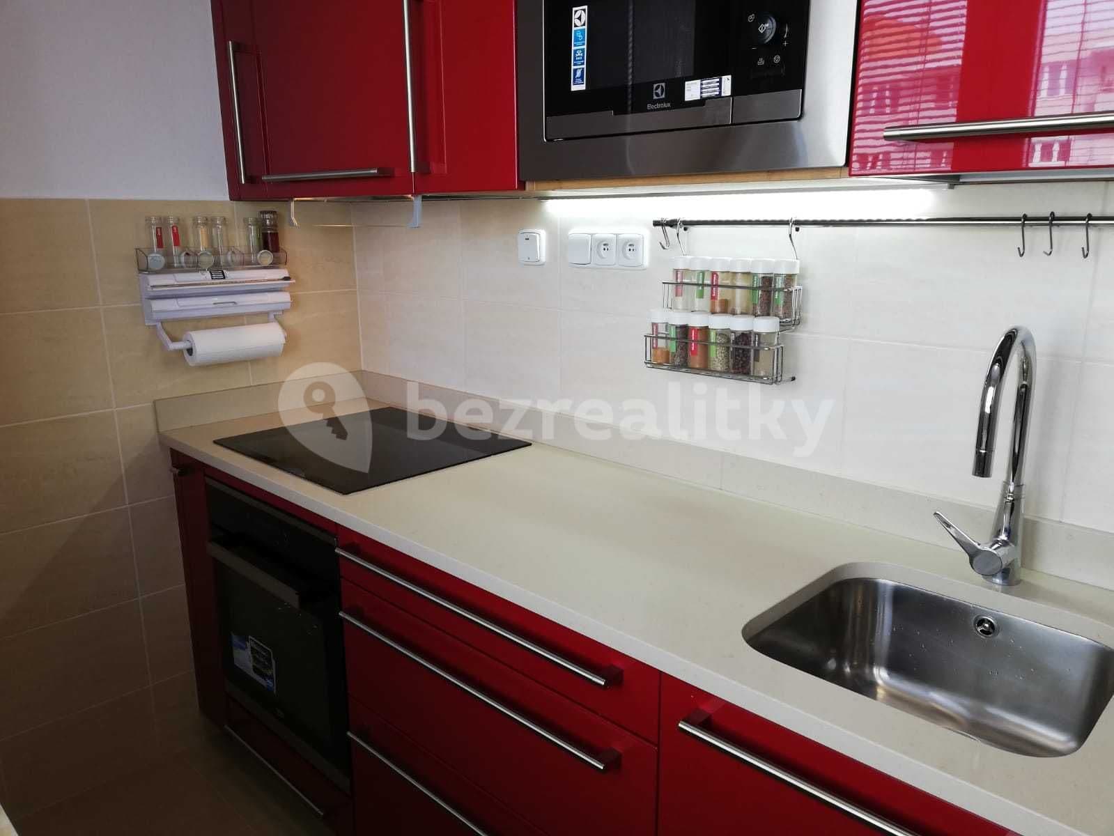 Prenájom bytu 2-izbový 52 m², Chelčického, Zlín, Zlínský kraj Prenájom bytu 2-izbový 52 m², Chelčického, Zlín, Zlínský kraj