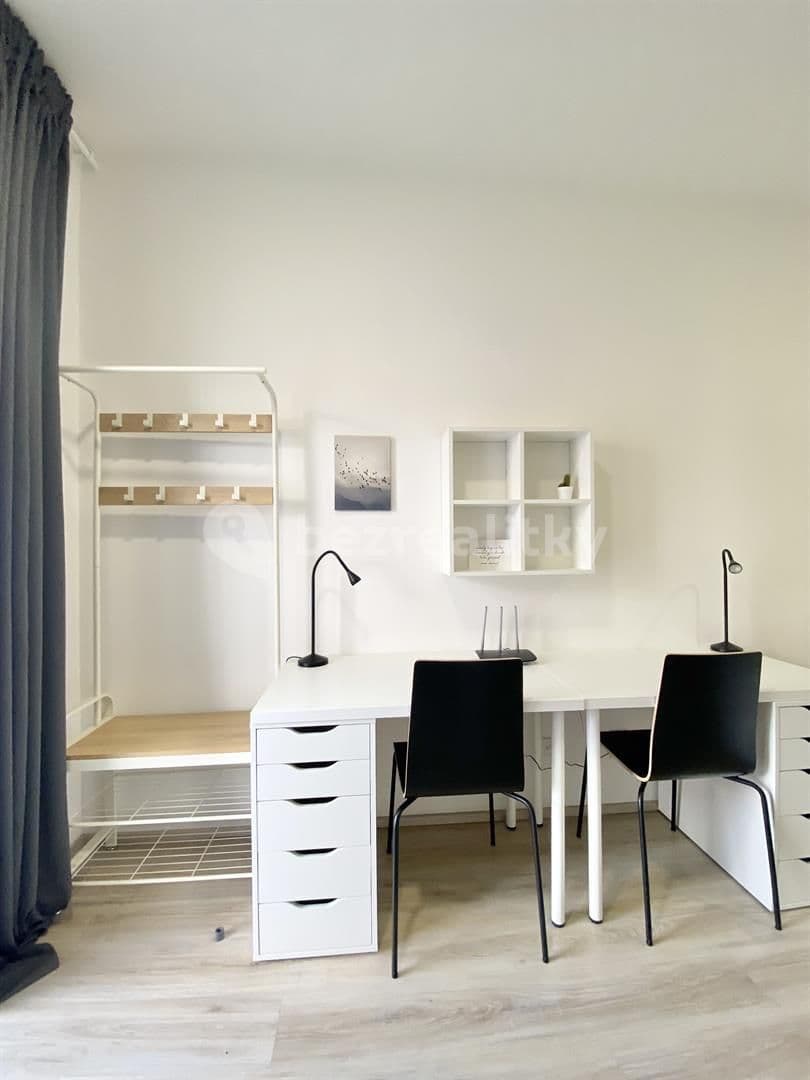 Prenájom bytu 1-izbový 19 m², Mendlovo náměstí, Brno, Jihomoravský kraj Prenájom bytu 1-izbový 19 m², Mendlovo náměstí, Brno, Jihomoravský kraj