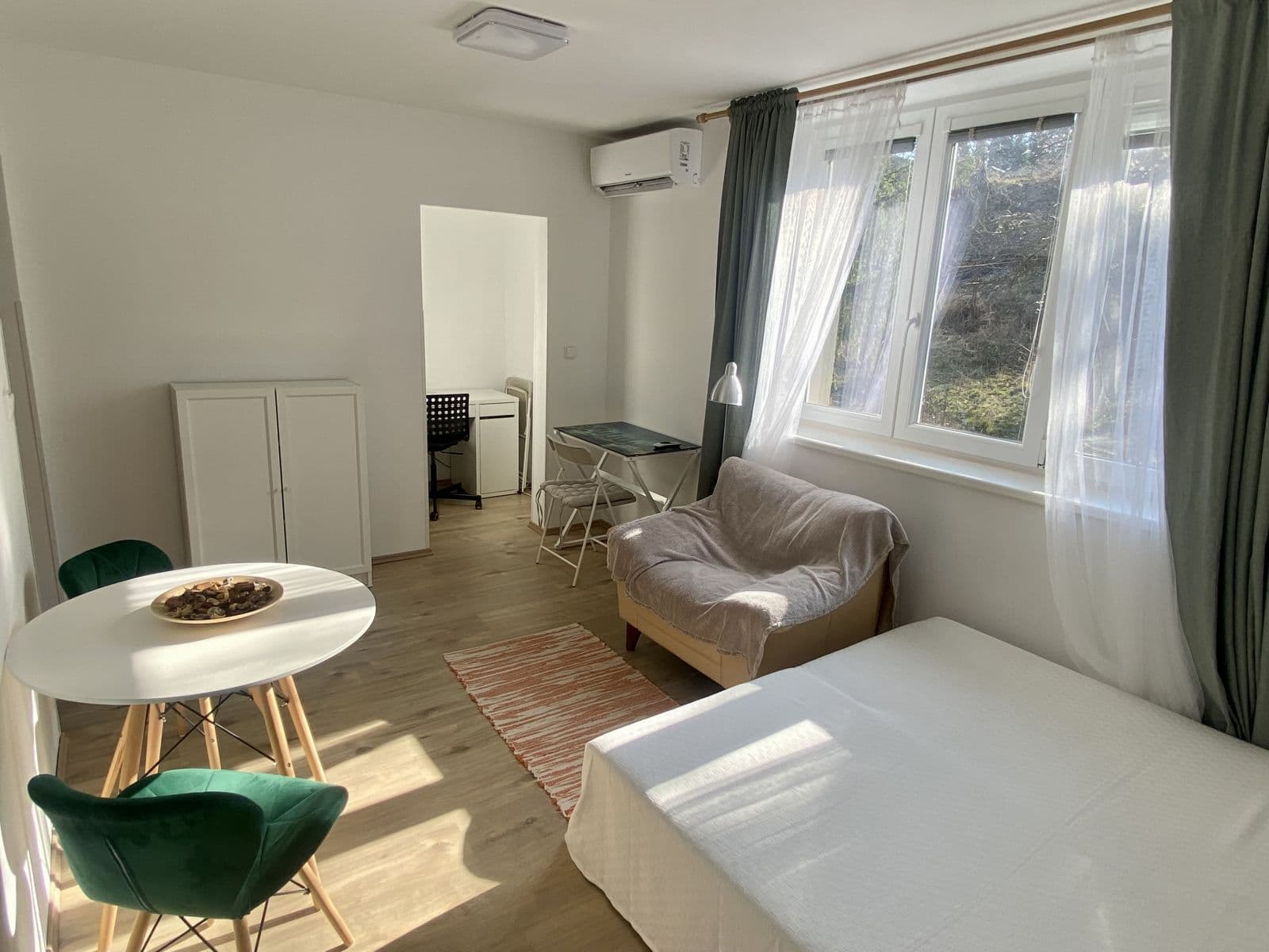 Prenájom bytu 1-izbový 24 m², Smetanova, Mělník, Středočeský kraj Prenájom bytu 1-izbový 24 m², Smetanova, Mělník, Středočeský kraj