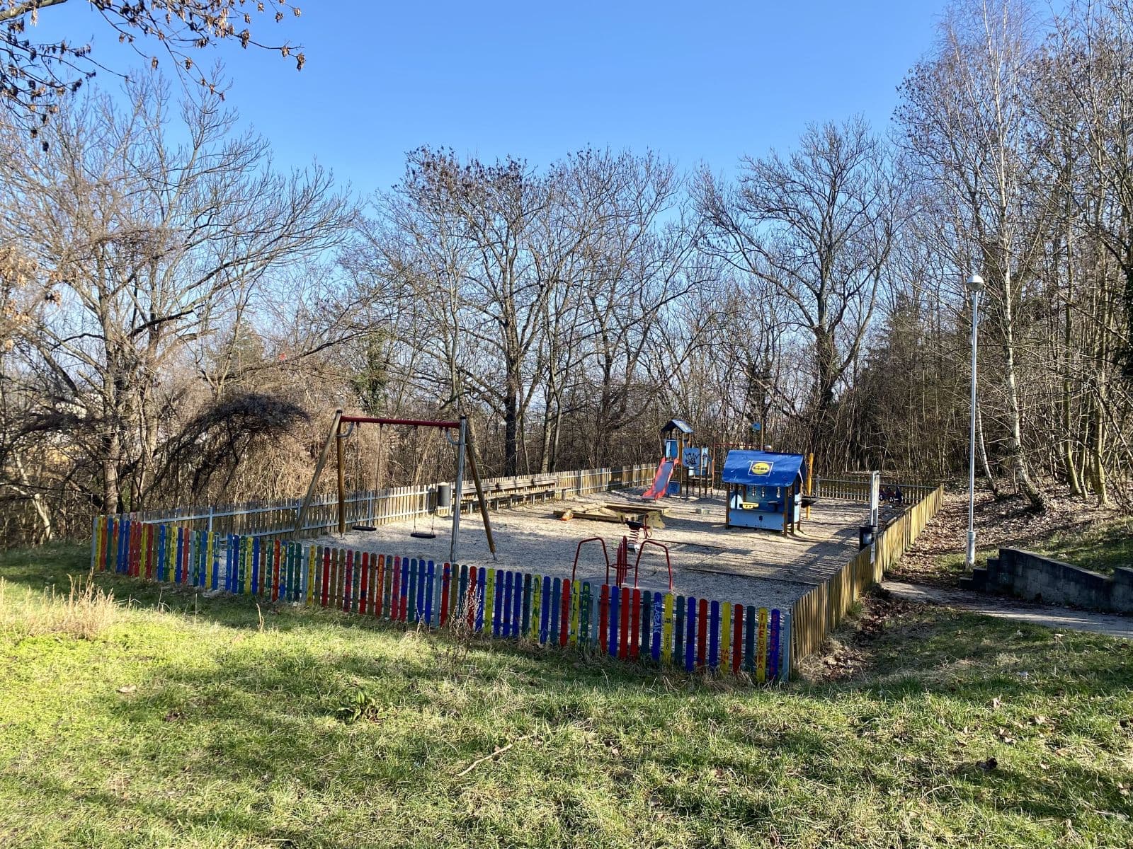 Prenájom bytu 1-izbový 24 m², Smetanova, Mělník, Středočeský kraj Prenájom bytu 1-izbový 24 m², Smetanova, Mělník, Středočeský kraj