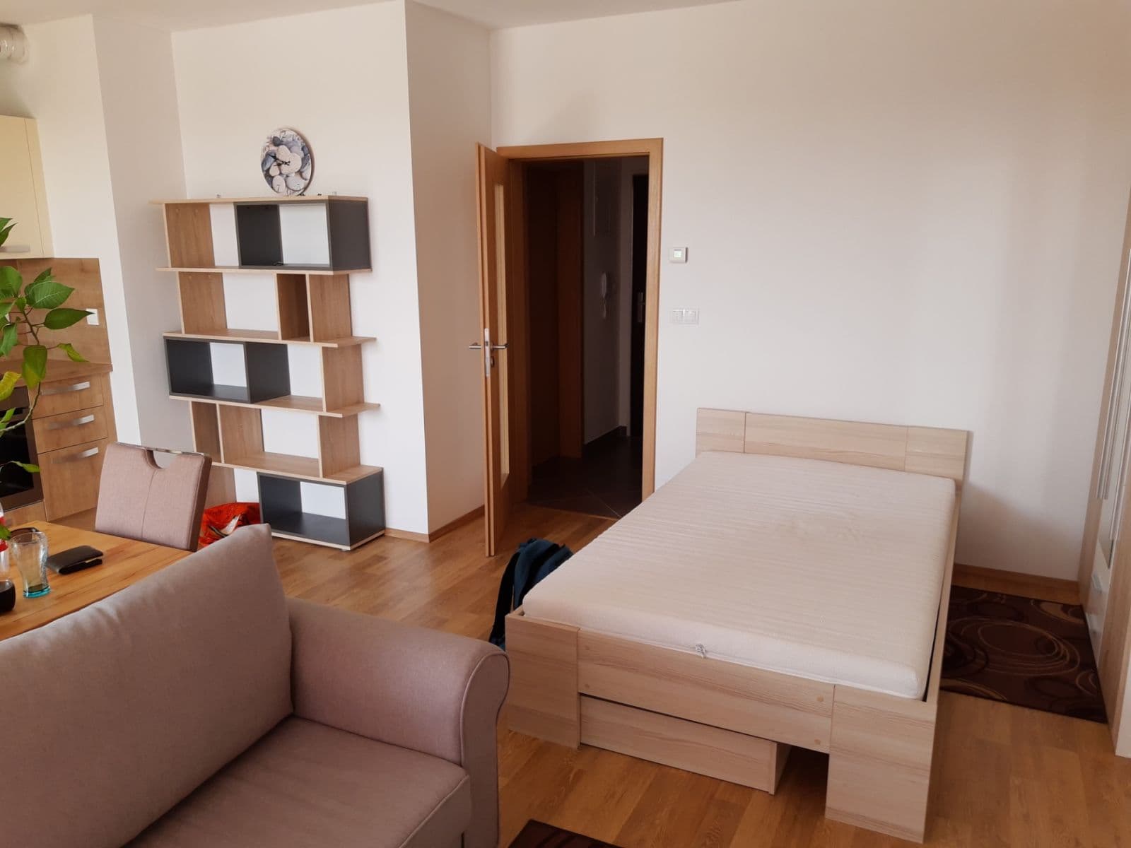 Predaj bytu 1-izbový 41 m², Kadečkové, Praha, Praha Predaj bytu 1-izbový 41 m², Kadečkové, Praha, Praha