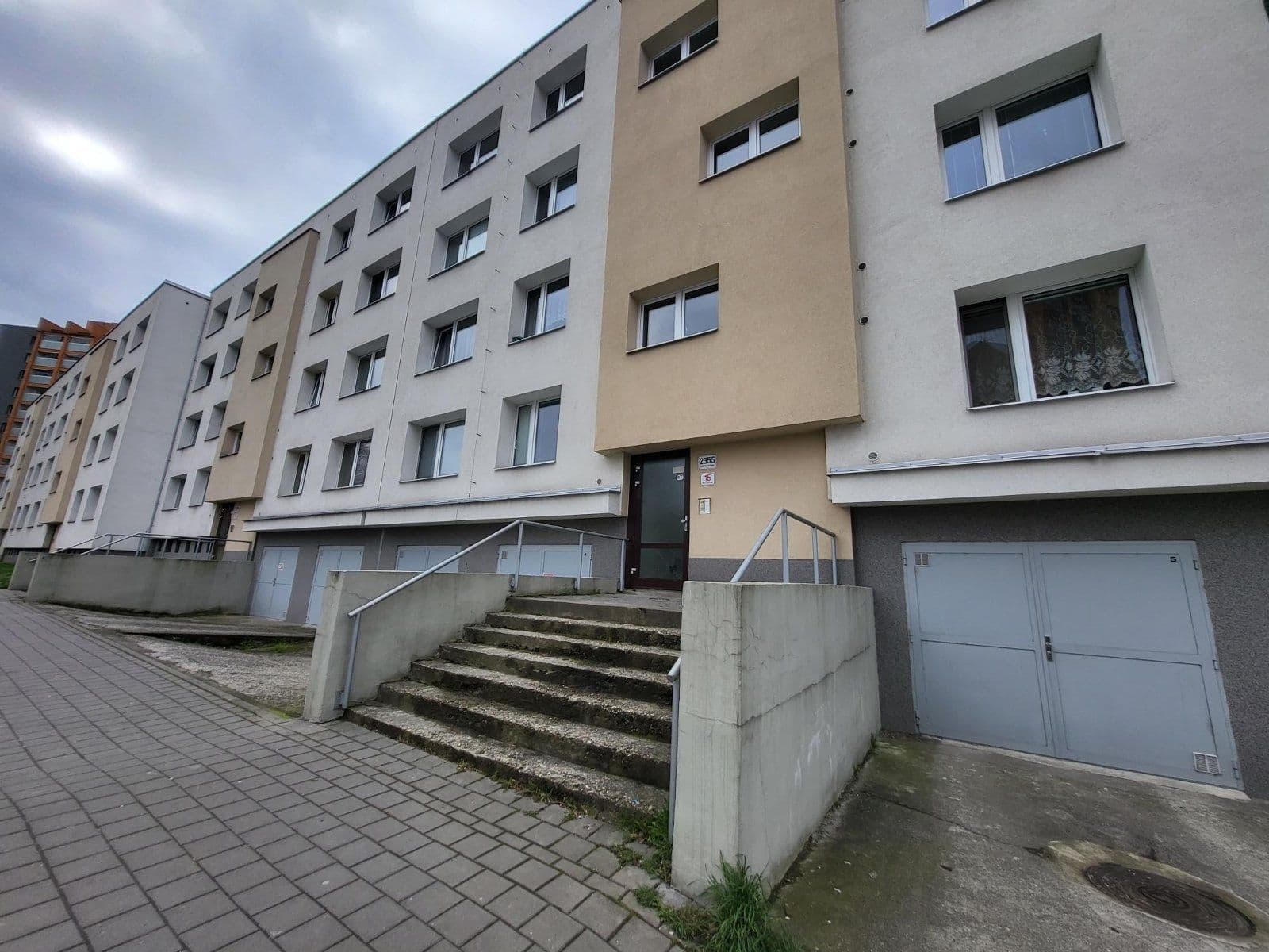 Prenájom bytu 2-izbový 57 m², tř. 17. listopadu, Karviná, Moravskoslezský kraj Prenájom bytu 2-izbový 57 m², tř. 17. listopadu, Karviná, Moravskoslezský kraj