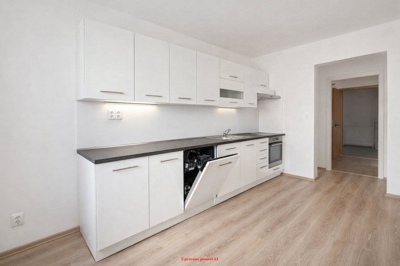 Prenájom bytu 2-izbový 61 m², Hlavní třída, Havířov, Moravskoslezský kraj Prenájom bytu 2-izbový 61 m², Hlavní třída, Havířov, Moravskoslezský kraj