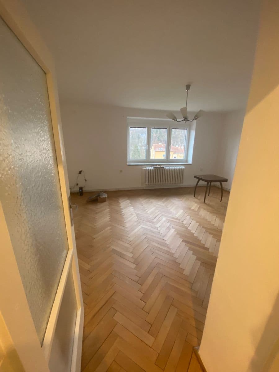 Prenájom bytu 2-izbový 67 m², Týnec nad Sázavou, Středočeský kraj Prenájom bytu 2-izbový 67 m², Týnec nad Sázavou, Středočeský kraj
