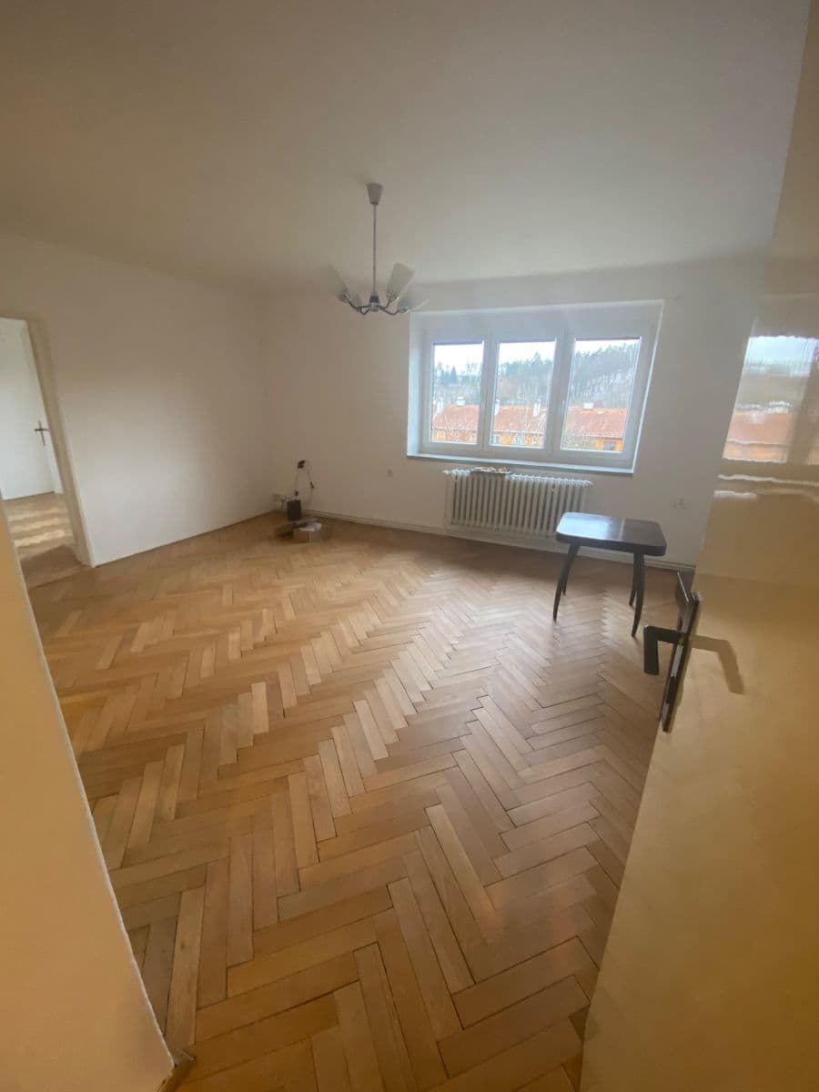 Prenájom bytu 2-izbový 67 m², Týnec nad Sázavou, Středočeský kraj Prenájom bytu 2-izbový 67 m², Týnec nad Sázavou, Středočeský kraj