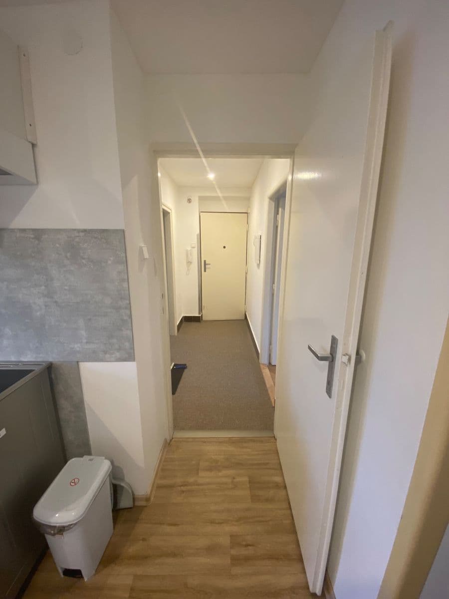 Prenájom bytu 2-izbový 67 m², Týnec nad Sázavou, Středočeský kraj Prenájom bytu 2-izbový 67 m², Týnec nad Sázavou, Středočeský kraj