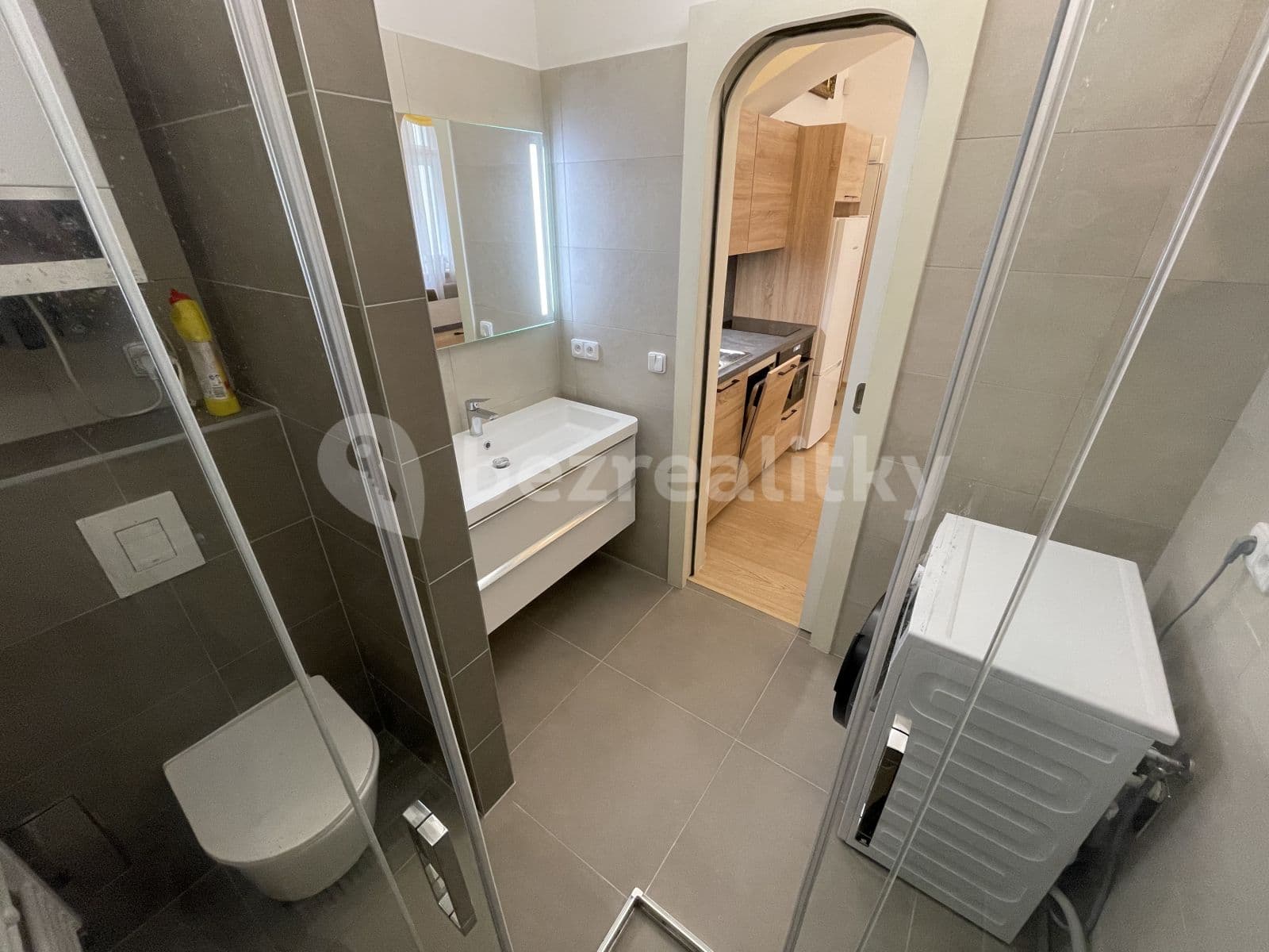 Prenájom bytu 2-izbový 32 m², Jindřicha Plachty, Praha, Praha Prenájom bytu 2-izbový 32 m², Jindřicha Plachty, Praha, Praha