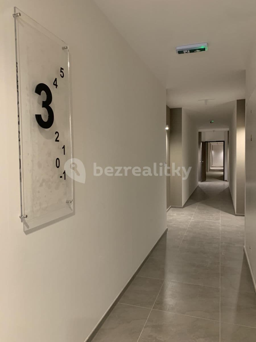 Prenájom bytu 2-izbový 54 m², Drnovská, Praha, Praha Prenájom bytu 2-izbový 54 m², Drnovská, Praha, Praha