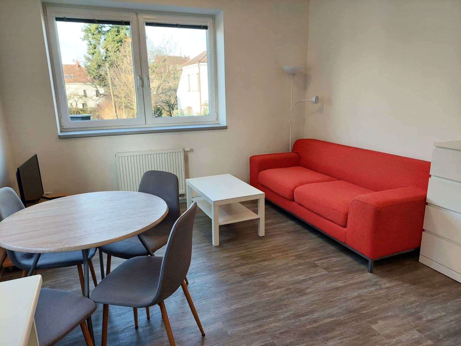 Prenájom bytu 2-izbový 43 m², Sládkova, Hradec Králové, Královéhradecký kraj Prenájom bytu 2-izbový 43 m², Sládkova, Hradec Králové, Královéhradecký kraj