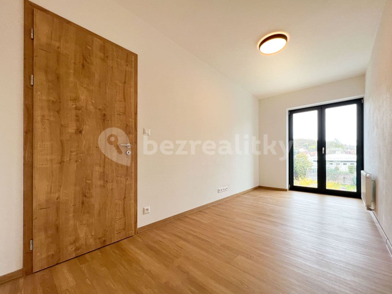 Prenájom bytu 3-izbový 75 m², Čepkovská, Zlín, Zlínský kraj Prenájom bytu 3-izbový 75 m², Čepkovská, Zlín, Zlínský kraj
