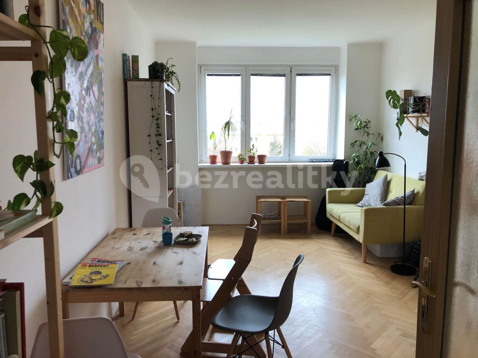 Prenájom bytu 3-izbový 60 m², Ruská, Praha, Praha Prenájom bytu 3-izbový 60 m², Ruská, Praha, Praha