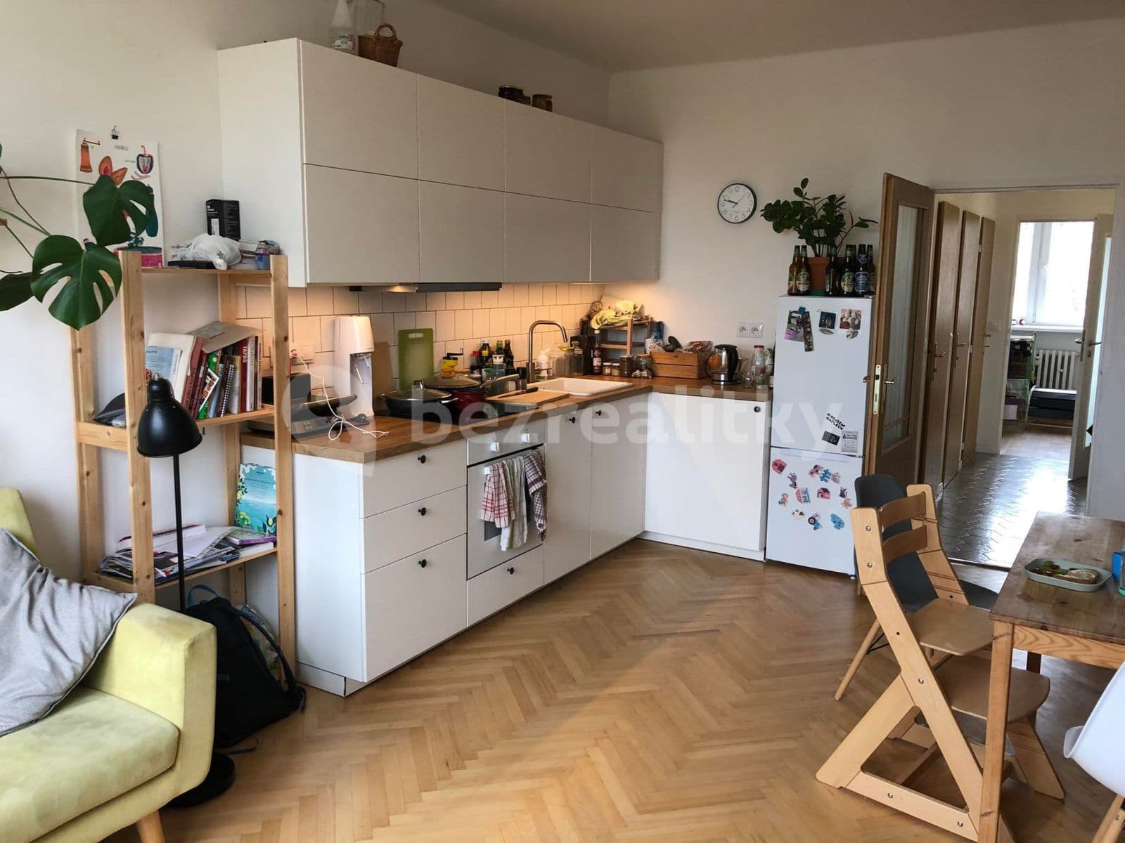 Prenájom bytu 3-izbový 60 m², Ruská, Praha, Praha Prenájom bytu 3-izbový 60 m², Ruská, Praha, Praha