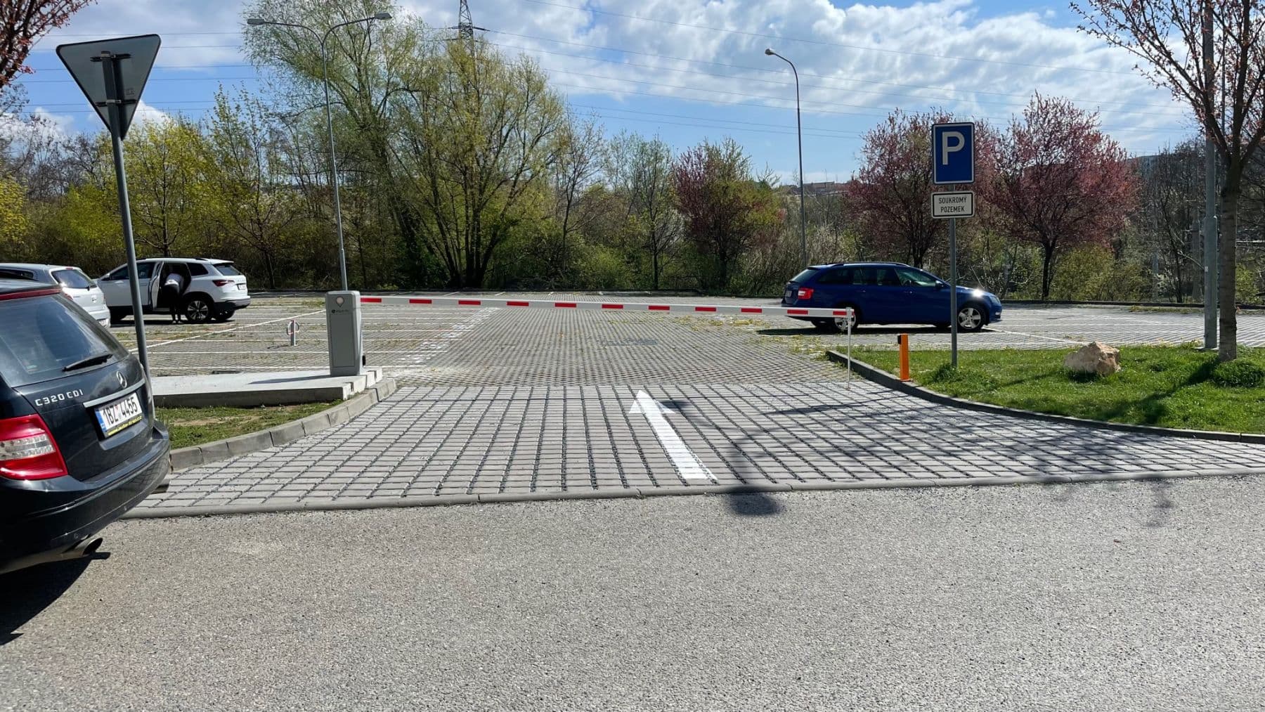 Prenájom garáže 15 m², Sedláčkova, Brno, Jihomoravský kraj Prenájom garáže 15 m², Sedláčkova, Brno, Jihomoravský kraj