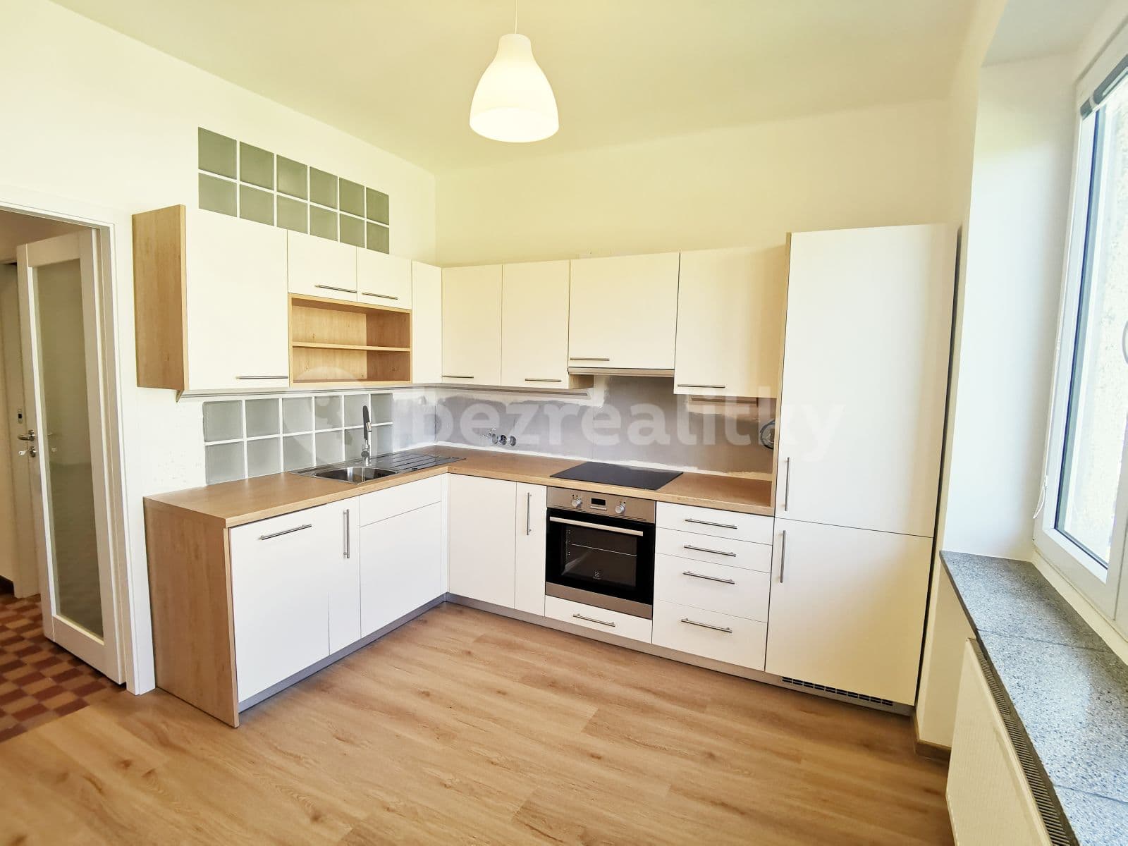 Prenájom bytu 2-izbový 67 m², Kamýcká, Praha, Praha Prenájom bytu 2-izbový 67 m², Kamýcká, Praha, Praha