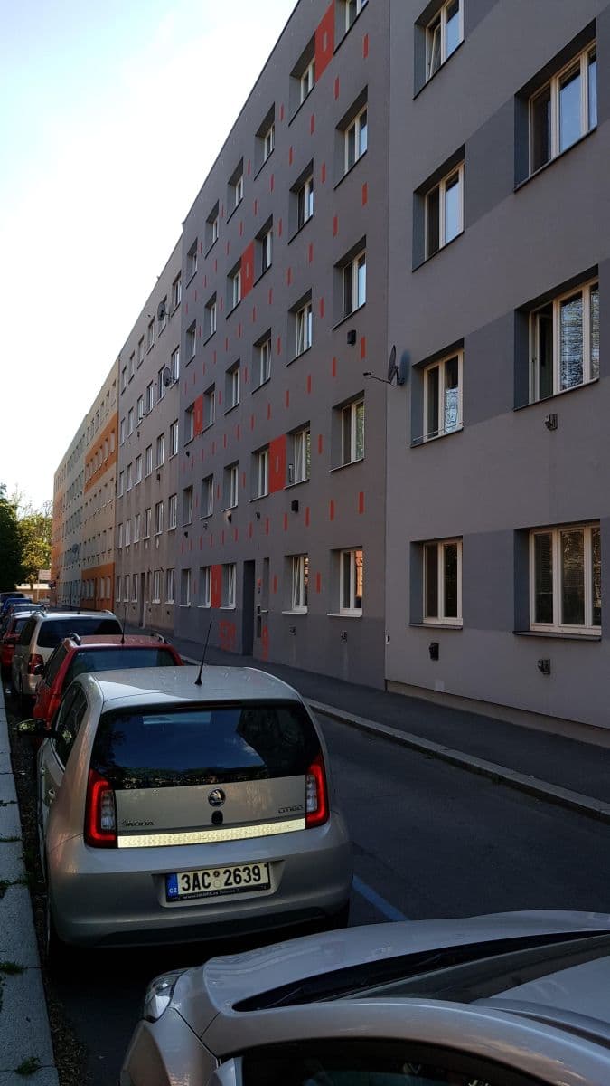 Prenájom bytu 2-izbový 47 m², U Nových domů Ⅱ, Praha, Praha Prenájom bytu 2-izbový 47 m², U Nových domů Ⅱ, Praha, Praha