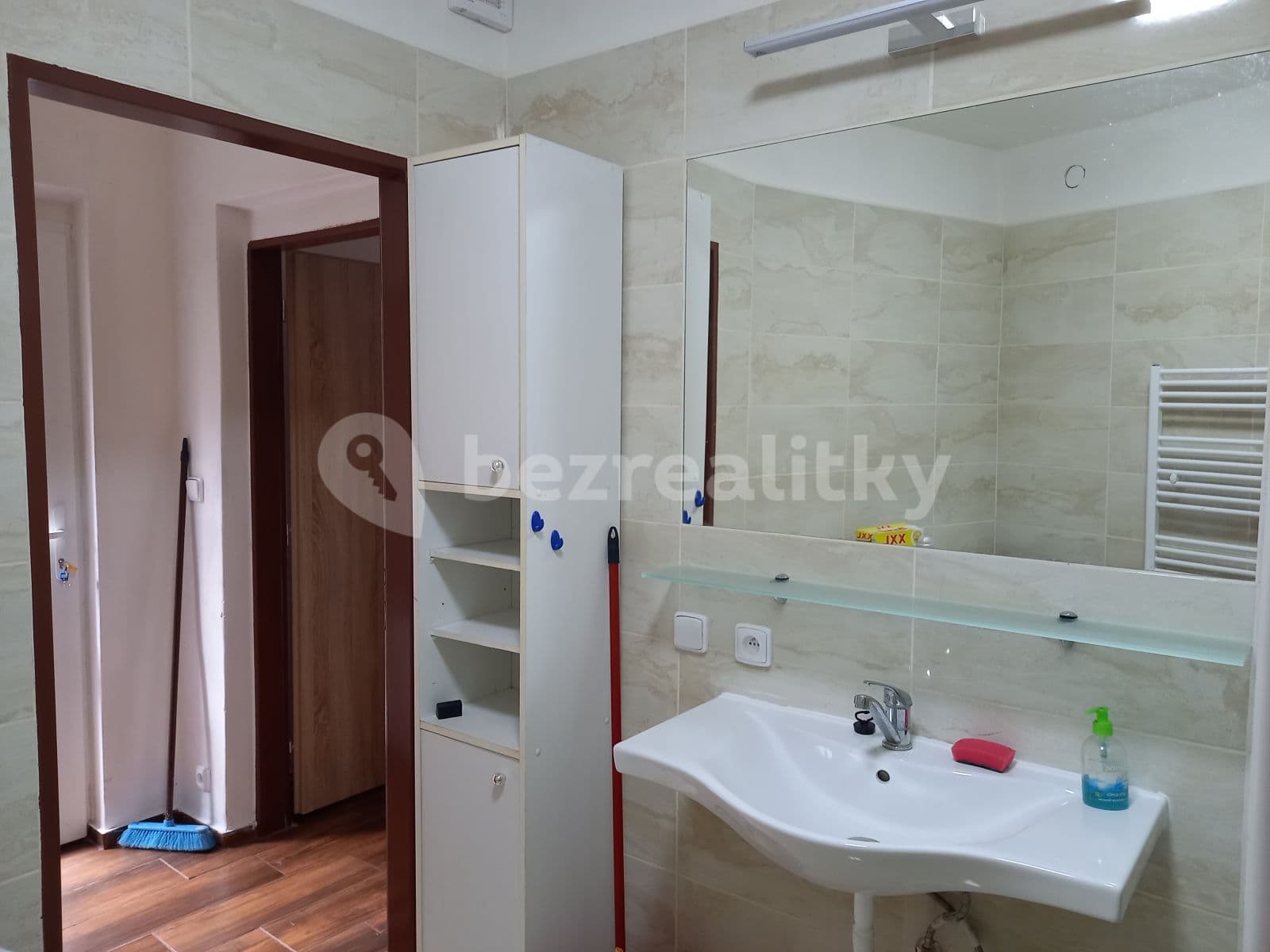 Prenájom bytu 1-izbový 38 m², Do Klecánek, Klecany, Středočeský kraj Prenájom bytu 1-izbový 38 m², Do Klecánek, Klecany, Středočeský kraj