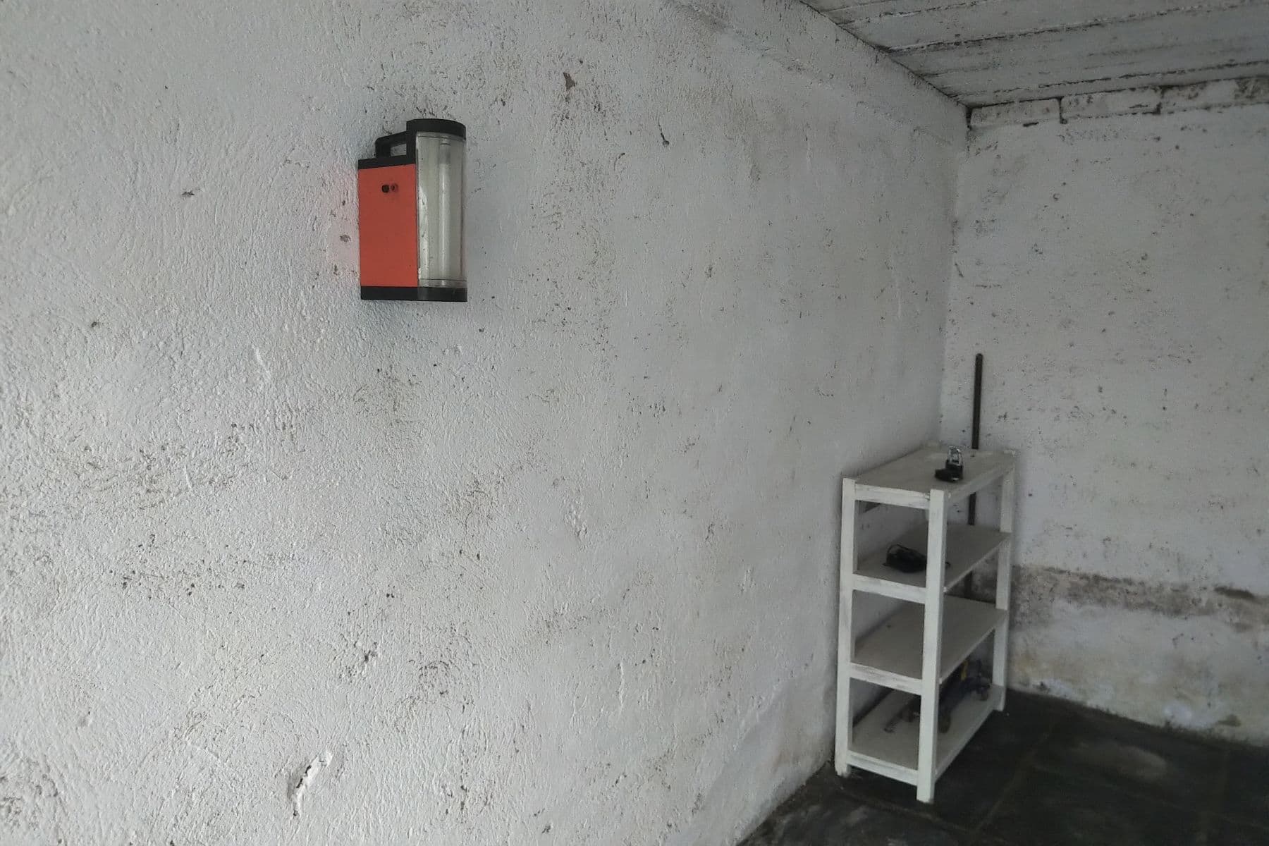 Prenájom garáže 15 m², Glinkova, Praha, Praha Prenájom garáže 15 m², Glinkova, Praha, Praha
