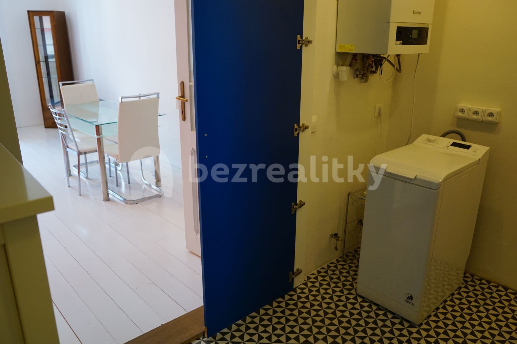 Prenájom bytu 2-izbový 53 m², Slovinská, Praha, Praha Prenájom bytu 2-izbový 53 m², Slovinská, Praha, Praha