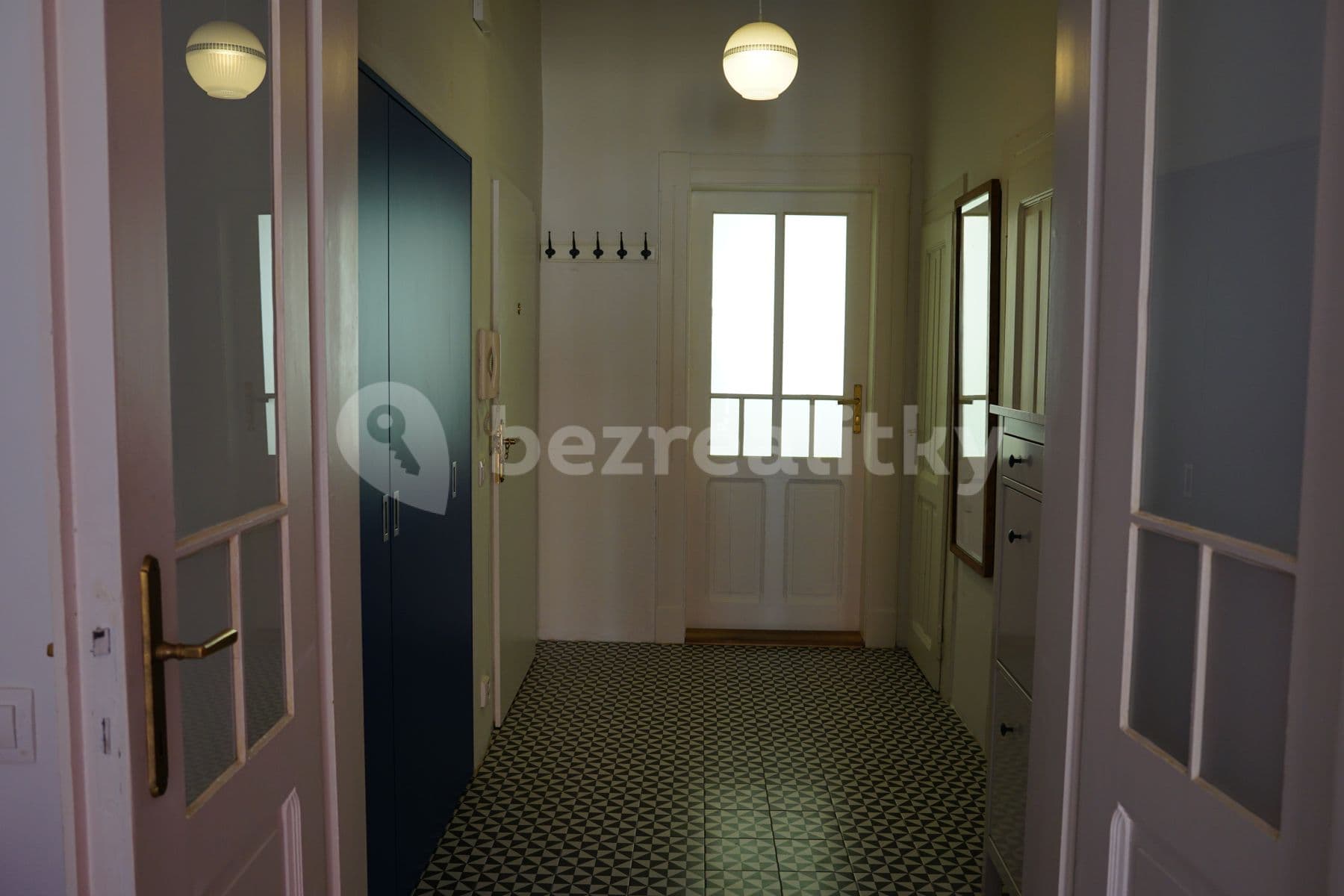Prenájom bytu 2-izbový 53 m², Slovinská, Praha, Praha Prenájom bytu 2-izbový 53 m², Slovinská, Praha, Praha