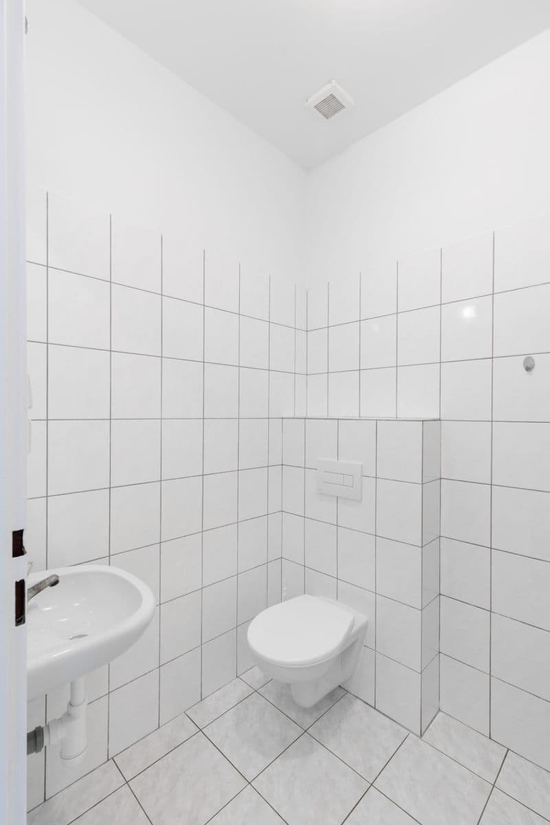 Prenájom bytu Garsoniéra 25 m², Poděbradská, Praha, Praha Prenájom bytu Garsoniéra 25 m², Poděbradská, Praha, Praha