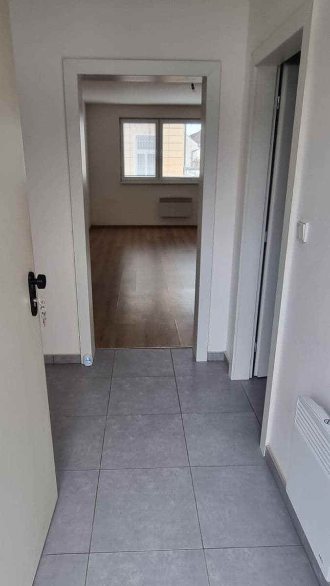 Prenájom bytu 1-izbový 35 m², Na Bendovce, Praha, Praha Prenájom bytu 1-izbový 35 m², Na Bendovce, Praha, Praha