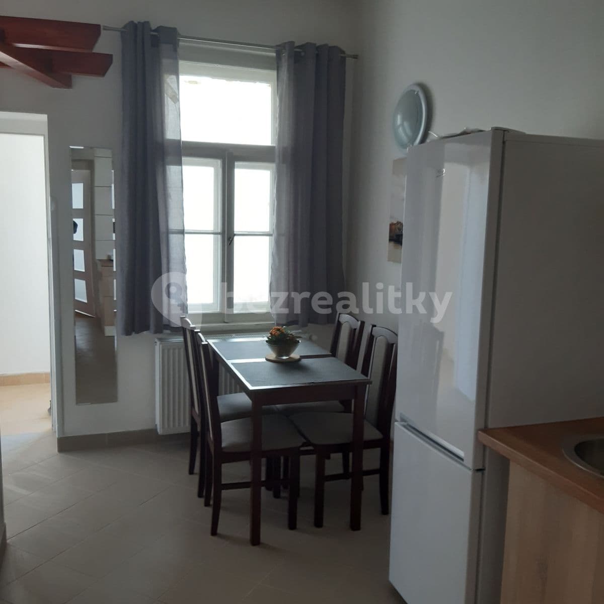 Prenájom bytu 1-izbový 34 m², Slivenecká, Praha, Praha Prenájom bytu 1-izbový 34 m², Slivenecká, Praha, Praha