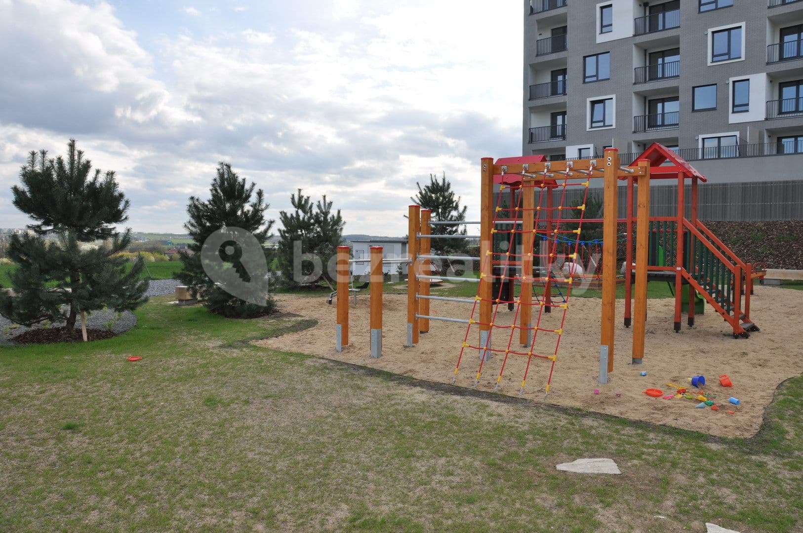 Prenájom bytu 4-izbový 100 m², Drnovská, Praha, Praha Prenájom bytu 4-izbový 100 m², Drnovská, Praha, Praha