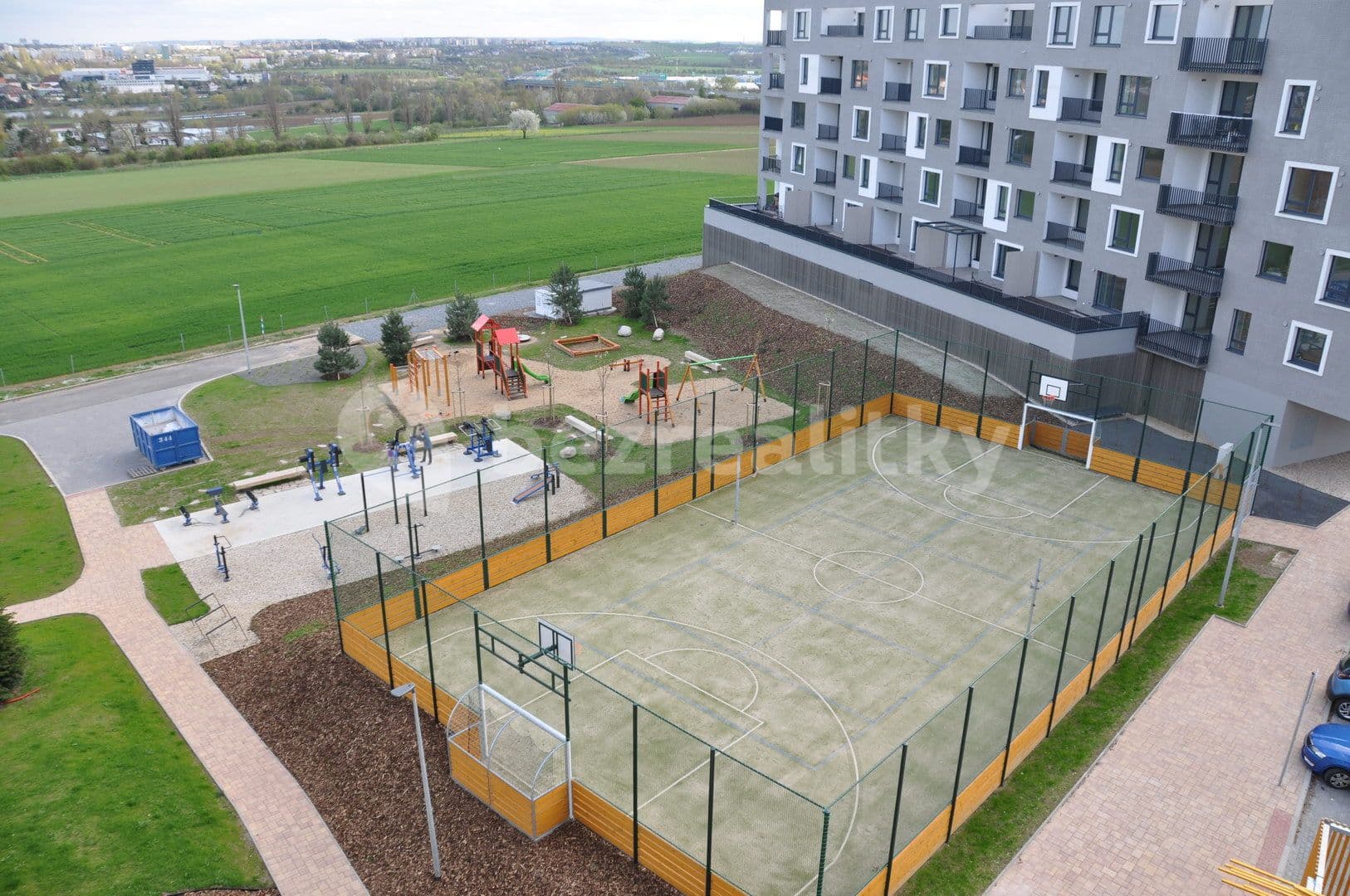 Prenájom bytu 4-izbový 100 m², Drnovská, Praha, Praha Prenájom bytu 4-izbový 100 m², Drnovská, Praha, Praha