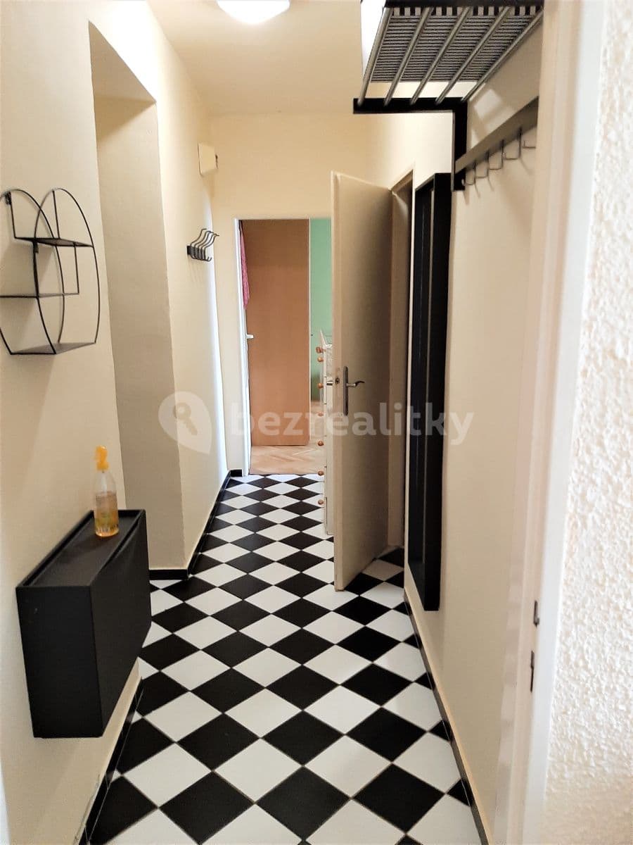 Prenájom bytu 2-izbový 56 m², Poděbradova, Modřice, Jihomoravský kraj Prenájom bytu 2-izbový 56 m², Poděbradova, Modřice, Jihomoravský kraj