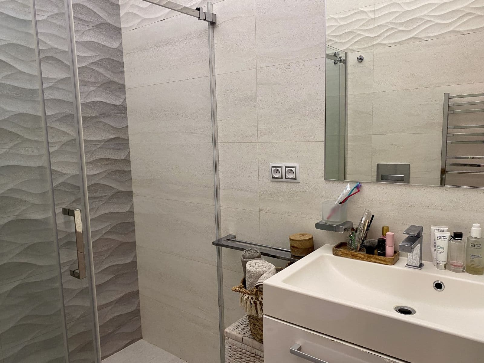 Prenájom bytu 1-izbový 39 m², Křižíkova, Praha, Praha Prenájom bytu 1-izbový 39 m², Křižíkova, Praha, Praha