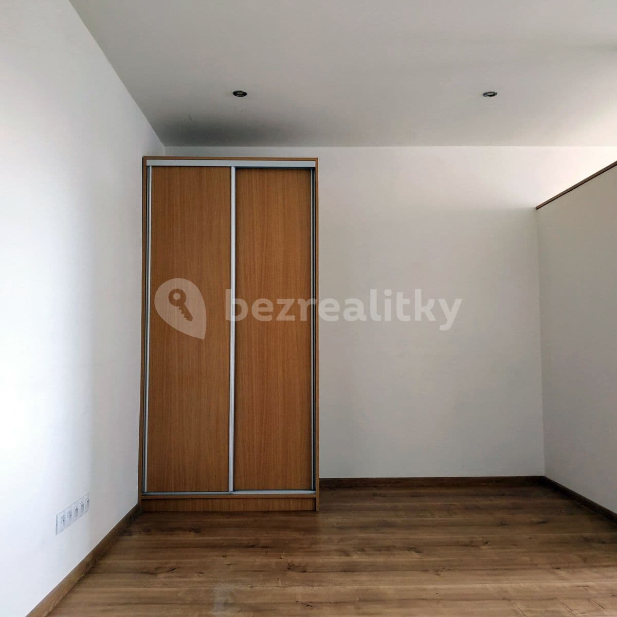 Prenájom bytu 1-izbový 35 m², Varenská, Ostrava, Moravskoslezský kraj Prenájom bytu 1-izbový 35 m², Varenská, Ostrava, Moravskoslezský kraj