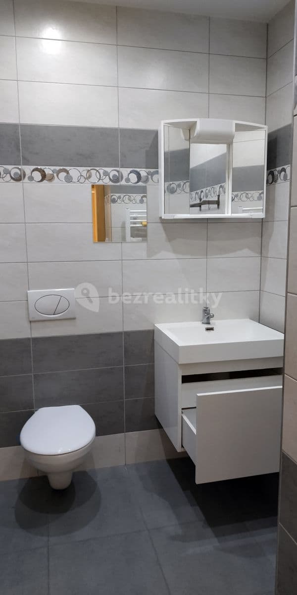 Prenájom bytu 1-izbový 35 m², Varenská, Ostrava, Moravskoslezský kraj Prenájom bytu 1-izbový 35 m², Varenská, Ostrava, Moravskoslezský kraj