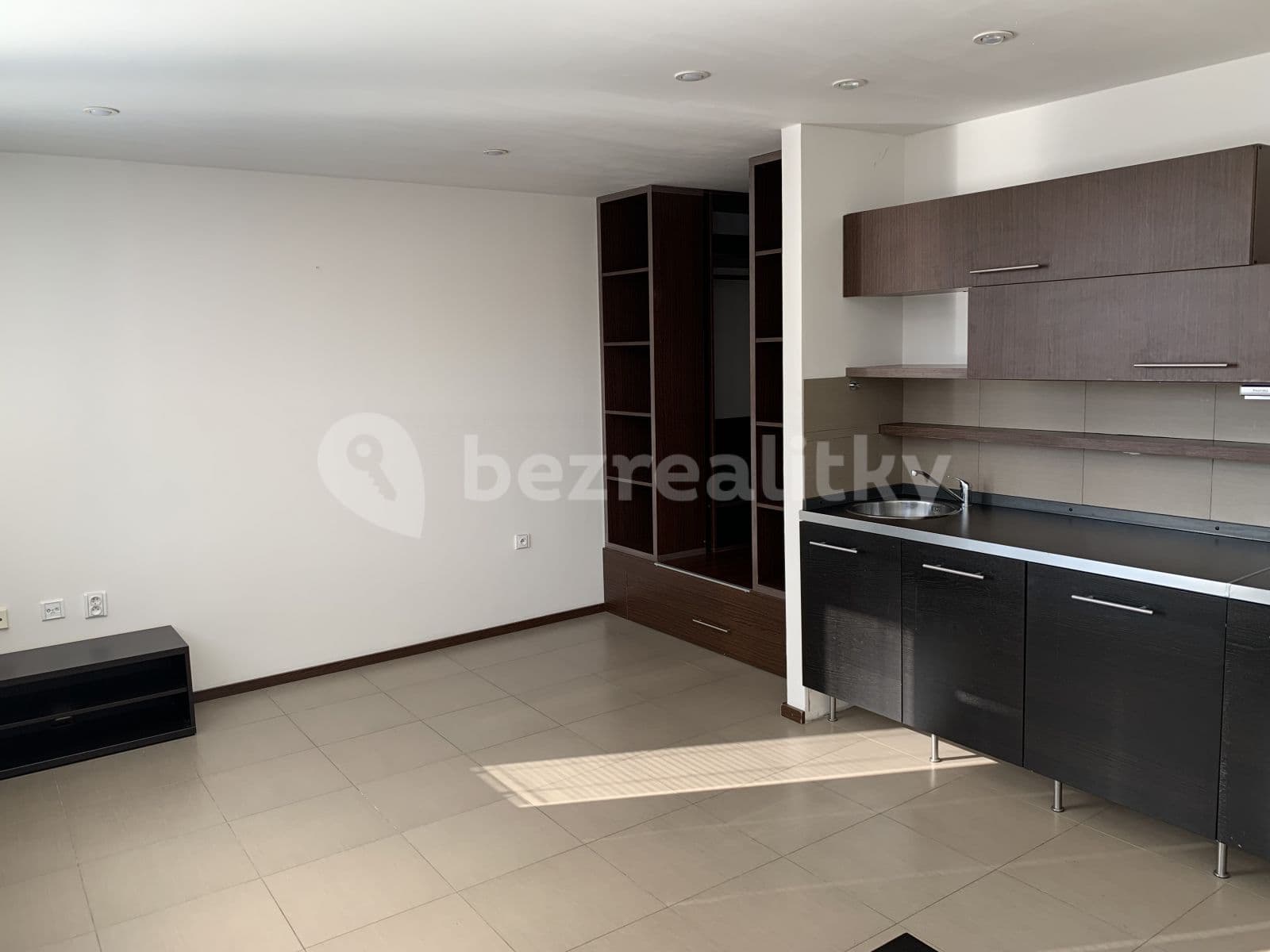 Prenájom bytu 1-izbový 36 m², Točitá , Praha, Praha Prenájom bytu 1-izbový 36 m², Točitá , Praha, Praha