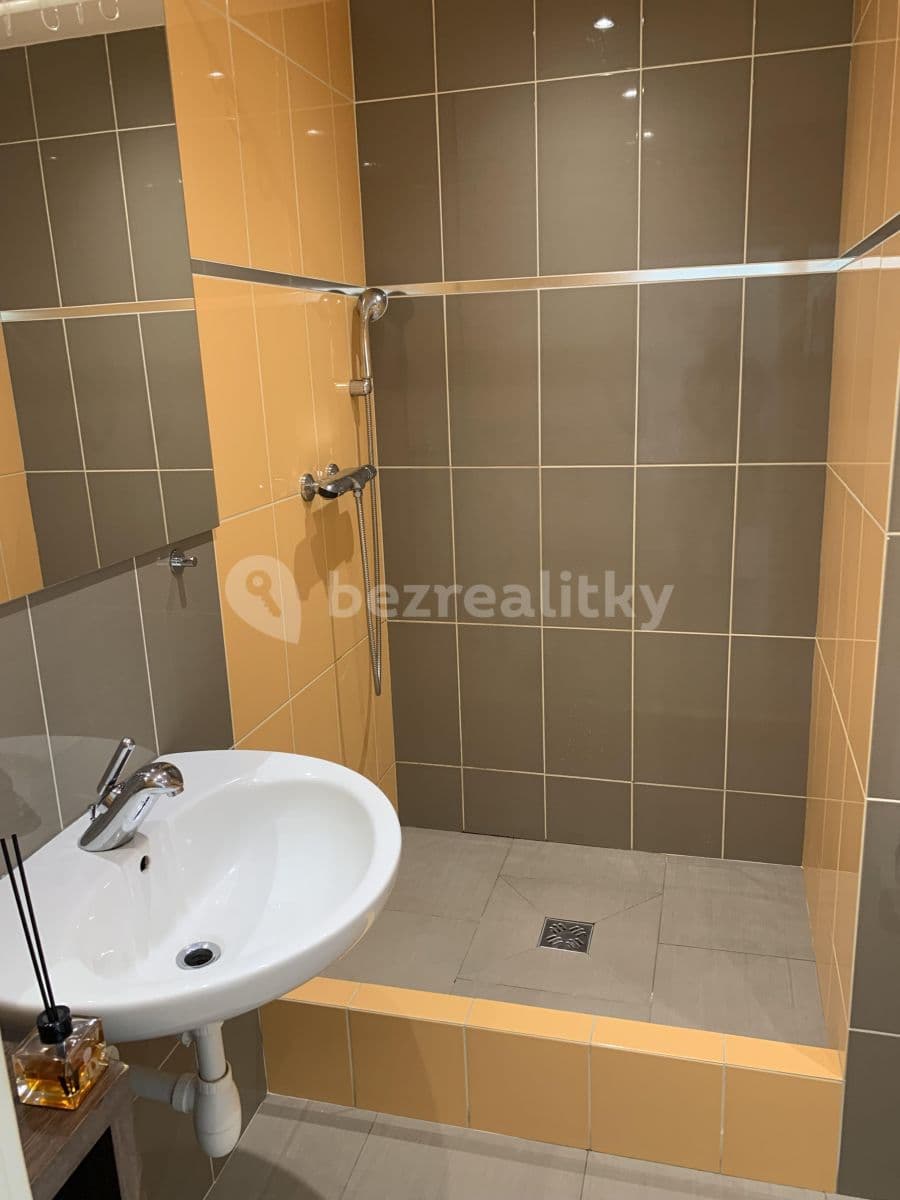Prenájom bytu 1-izbový 36 m², Točitá , Praha, Praha Prenájom bytu 1-izbový 36 m², Točitá , Praha, Praha