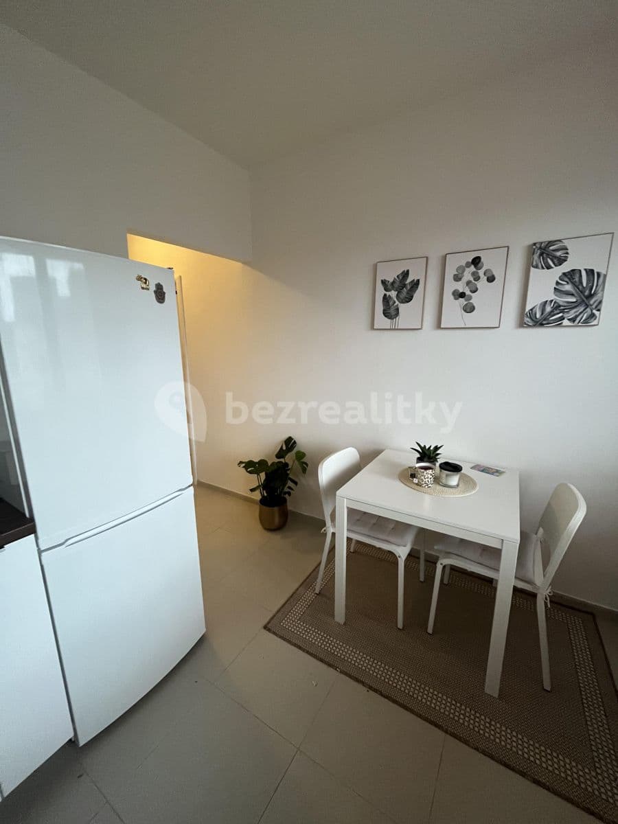 Prenájom bytu 1-izbový 37 m², Staňkova, Ostrava, Moravskoslezský kraj Prenájom bytu 1-izbový 37 m², Staňkova, Ostrava, Moravskoslezský kraj