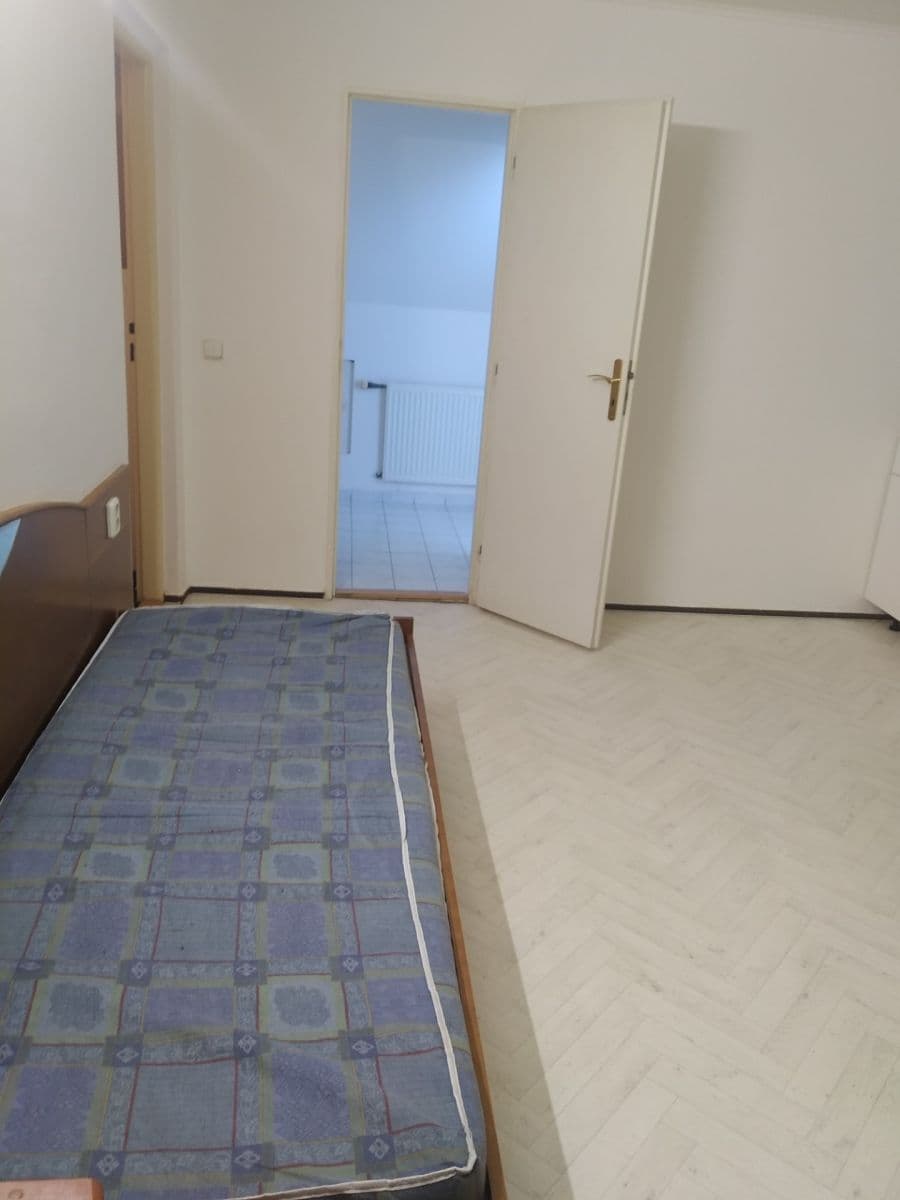 Prenájom bytu Garsoniéra 35 m², Bělohorská, Praha, Praha Prenájom bytu Garsoniéra 35 m², Bělohorská, Praha, Praha