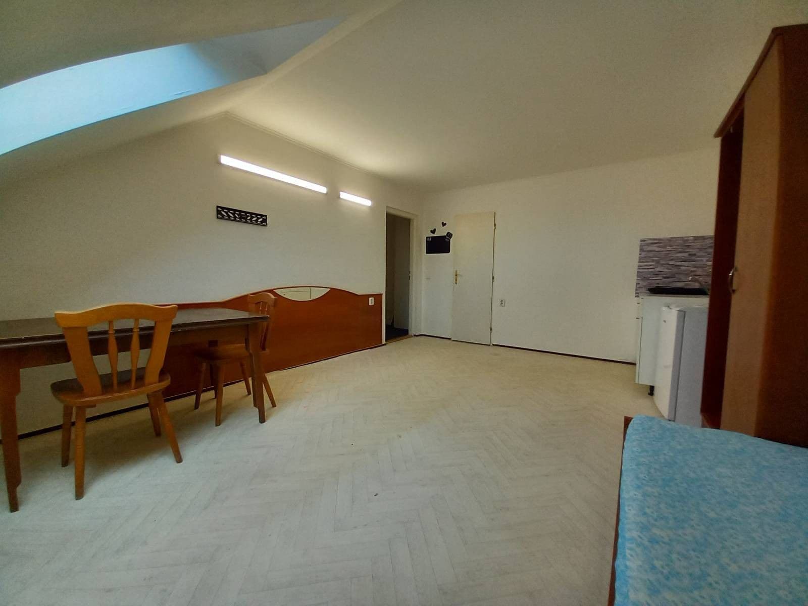 Prenájom bytu Garsoniéra 35 m², Bělohorská, Praha, Praha Prenájom bytu Garsoniéra 35 m², Bělohorská, Praha, Praha