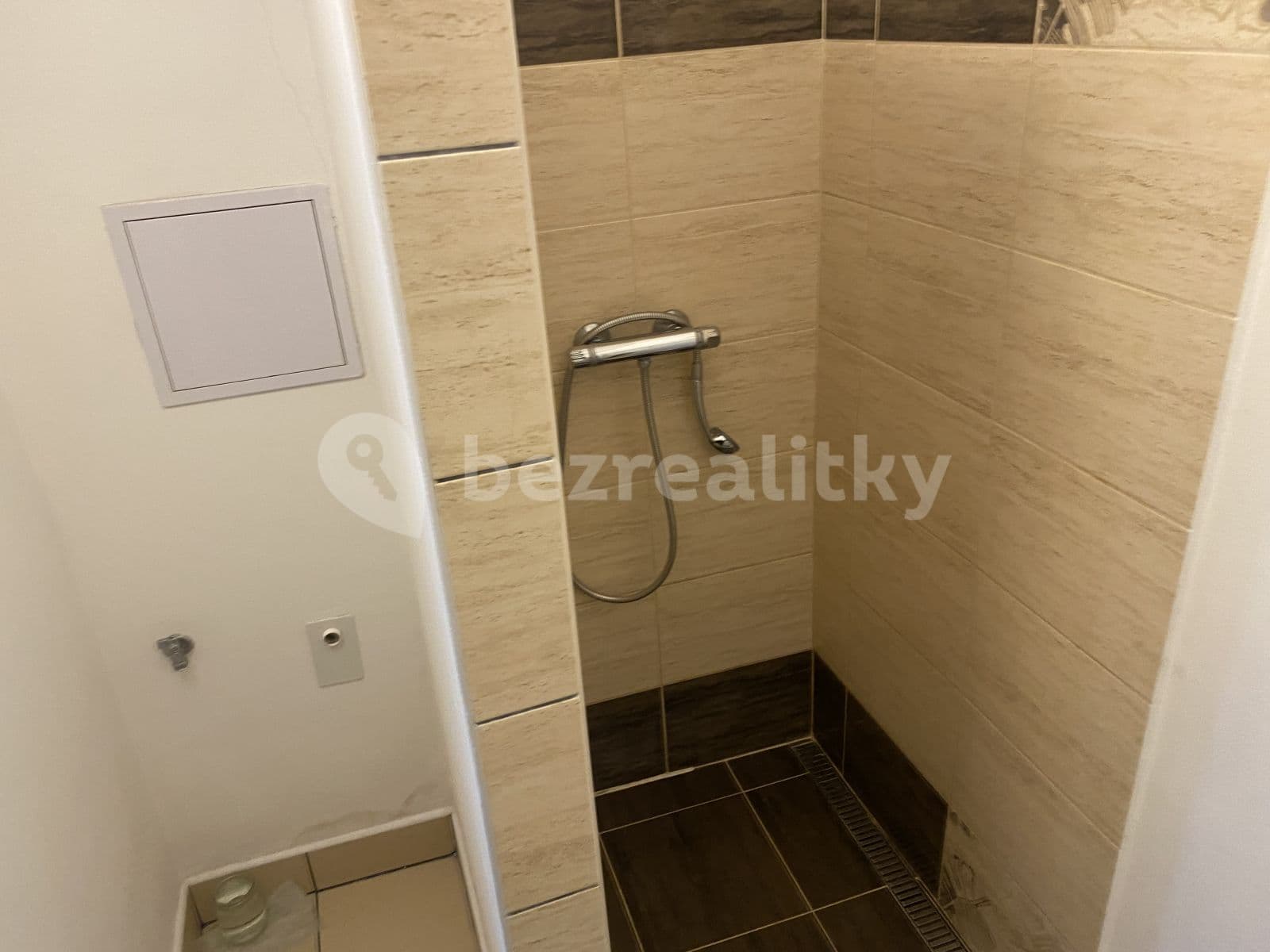 Prenájom bytu 2-izbový 36 m², Husova, Brandýs nad Labem-Stará Boleslav, Středočeský kraj Prenájom bytu 2-izbový 36 m², Husova, Brandýs nad Labem-Stará Boleslav, Středočeský kraj