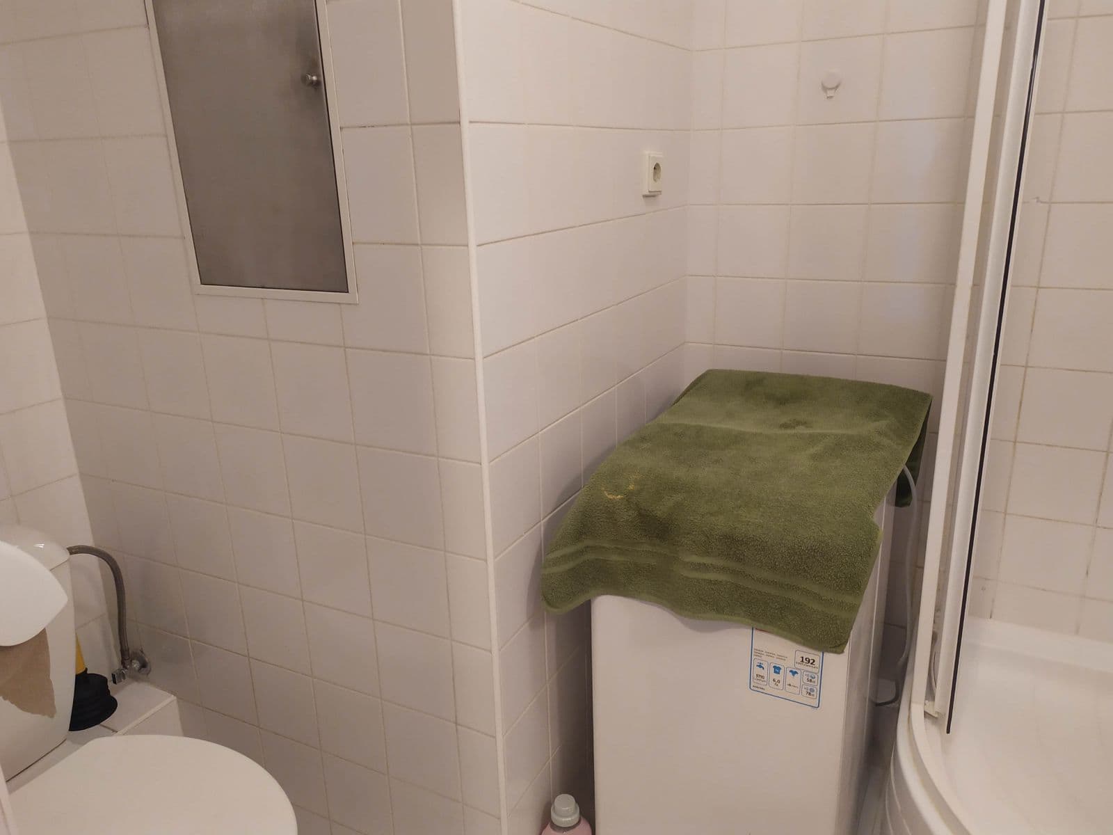 Prenájom bytu 1-izbový 20 m², Štúrova, Praha, Praha Prenájom bytu 1-izbový 20 m², Štúrova, Praha, Praha