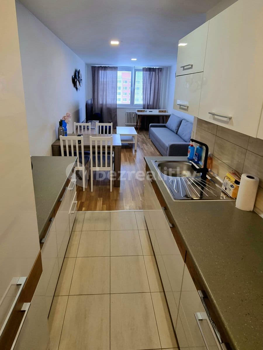 Prenájom bytu 2-izbový 44 m², U Jezera, Praha, Praha Prenájom bytu 2-izbový 44 m², U Jezera, Praha, Praha