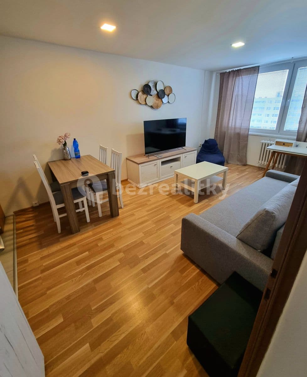 Prenájom bytu 2-izbový 44 m², U Jezera, Praha, Praha Prenájom bytu 2-izbový 44 m², U Jezera, Praha, Praha