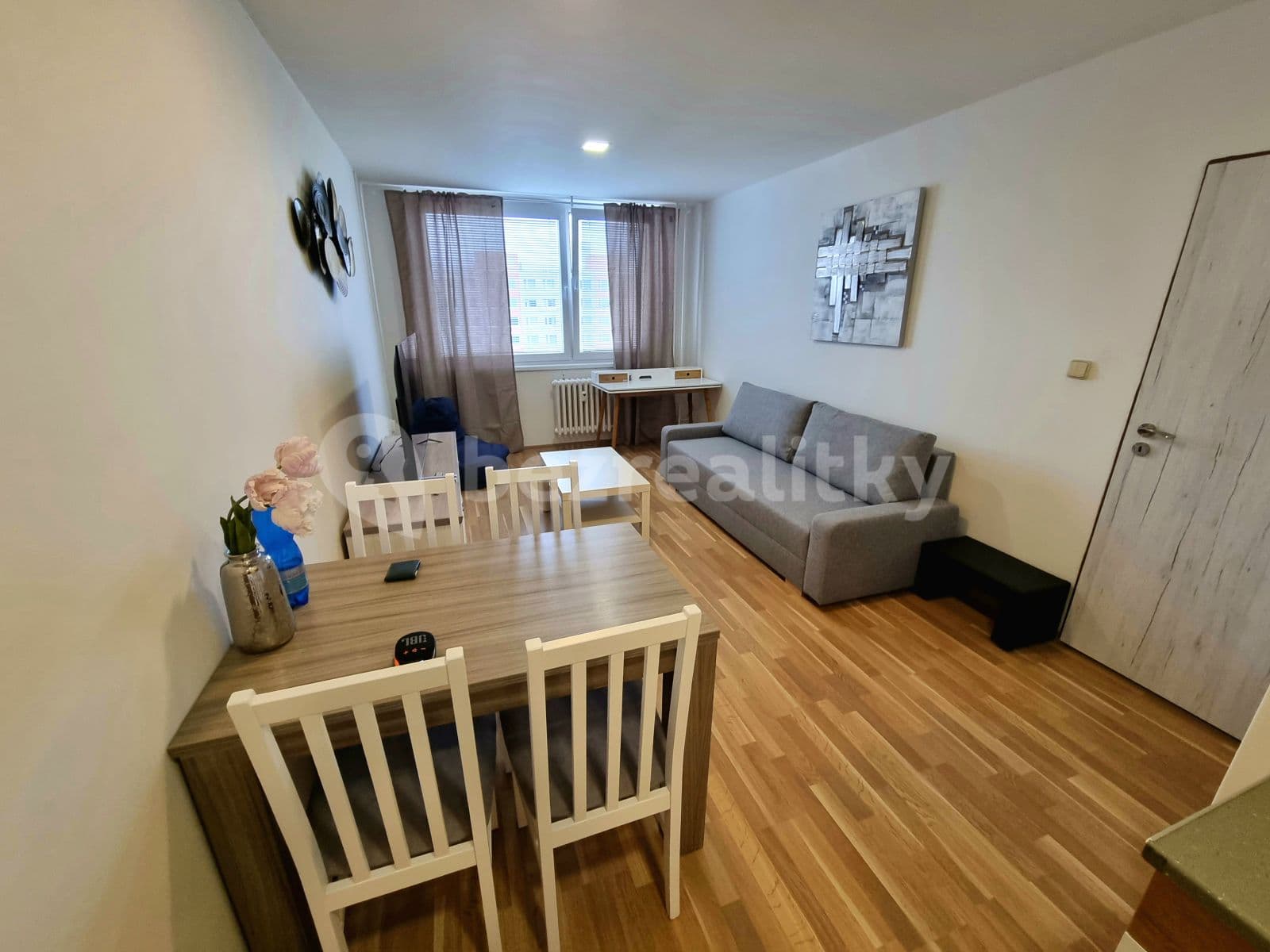 Prenájom bytu 2-izbový 44 m², U Jezera, Praha, Praha Prenájom bytu 2-izbový 44 m², U Jezera, Praha, Praha