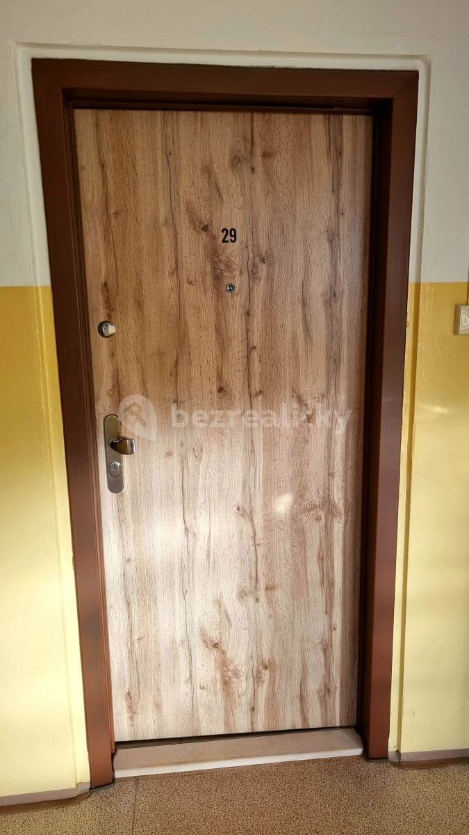 Prenájom bytu 2-izbový 44 m², U Jezera, Praha, Praha Prenájom bytu 2-izbový 44 m², U Jezera, Praha, Praha
