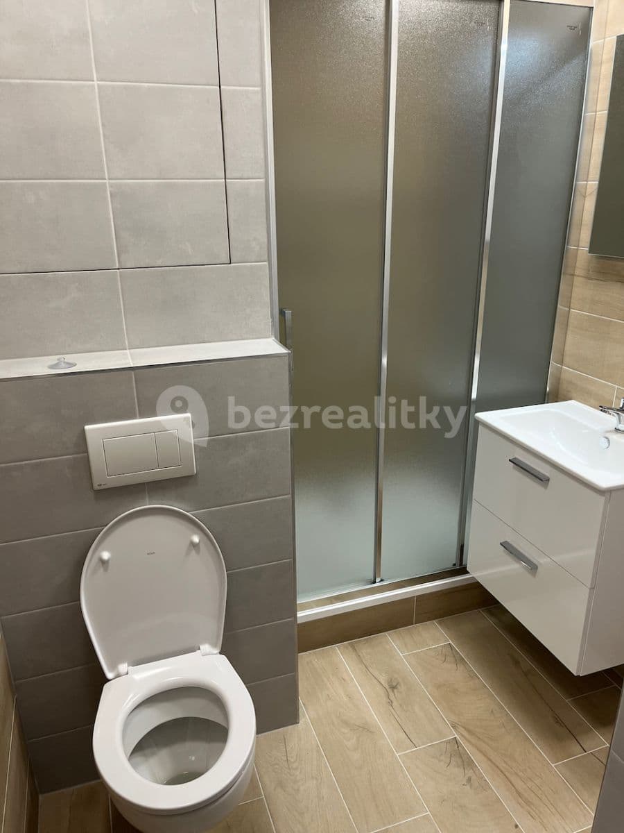 Prenájom bytu 2-izbový 41 m², Dvořákova, Děčín, Ústecký kraj Prenájom bytu 2-izbový 41 m², Dvořákova, Děčín, Ústecký kraj
