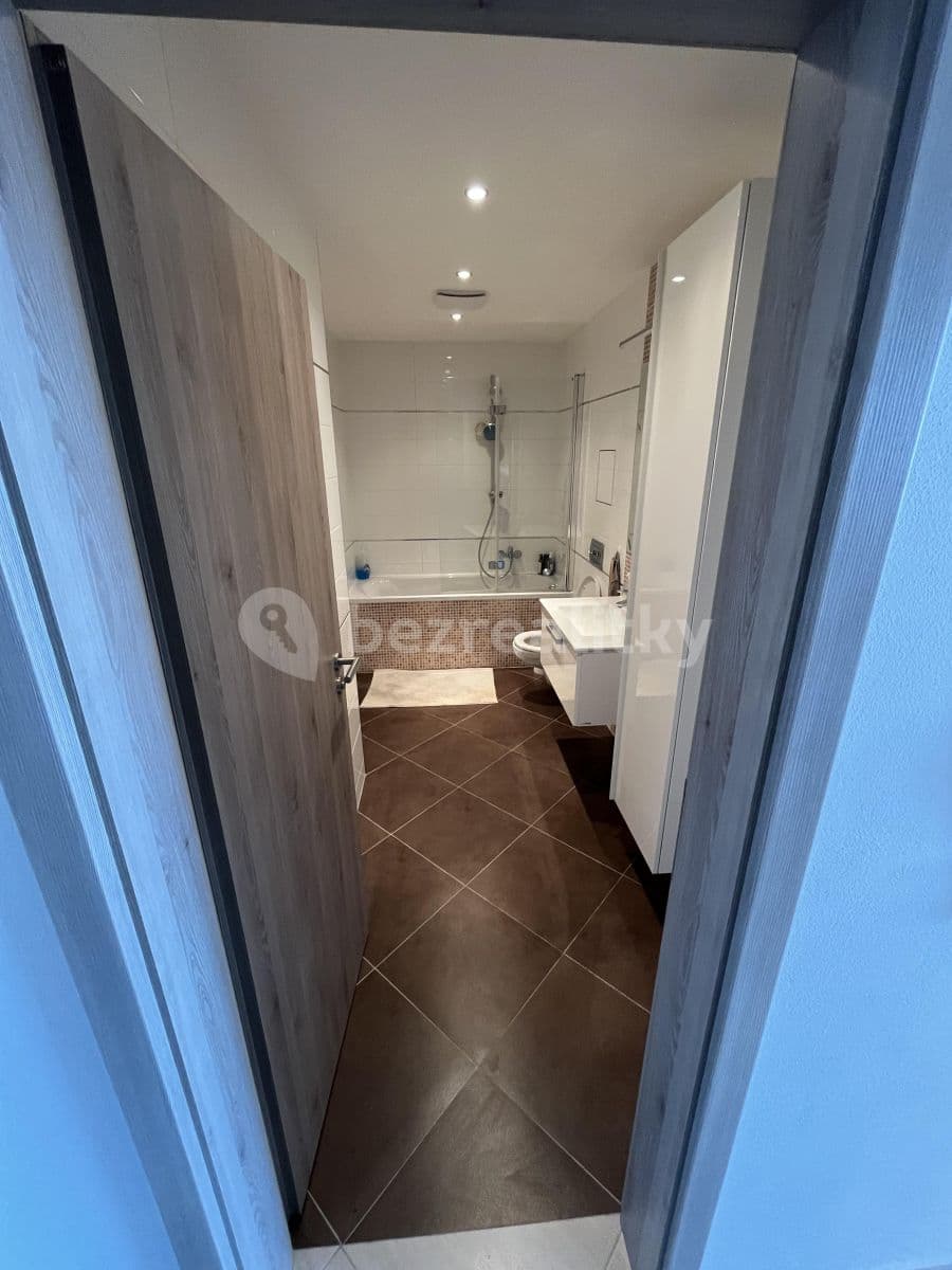 Prenájom bytu 2-izbový 57 m², Losenická, Praha, Praha Prenájom bytu 2-izbový 57 m², Losenická, Praha, Praha