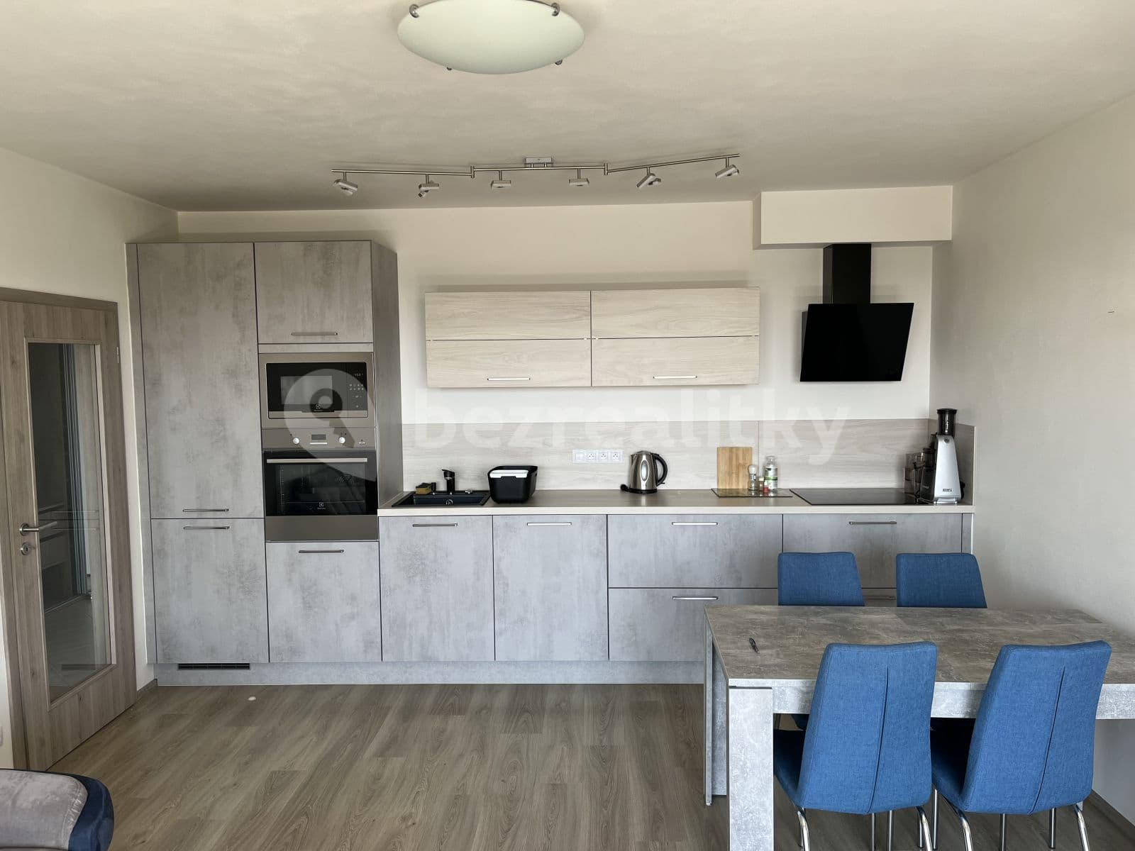 Prenájom bytu 2-izbový 57 m², Losenická, Praha, Praha Prenájom bytu 2-izbový 57 m², Losenická, Praha, Praha